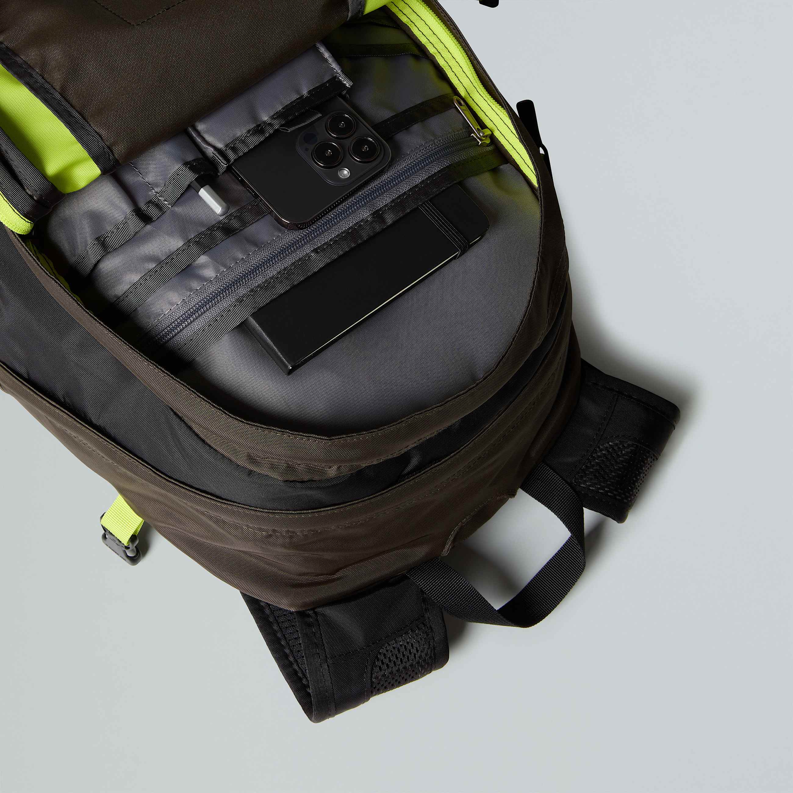 Hot Shot Rucksack  Special Edition TNF New Taupe GreenTNF BlackFizz Lime ALT5