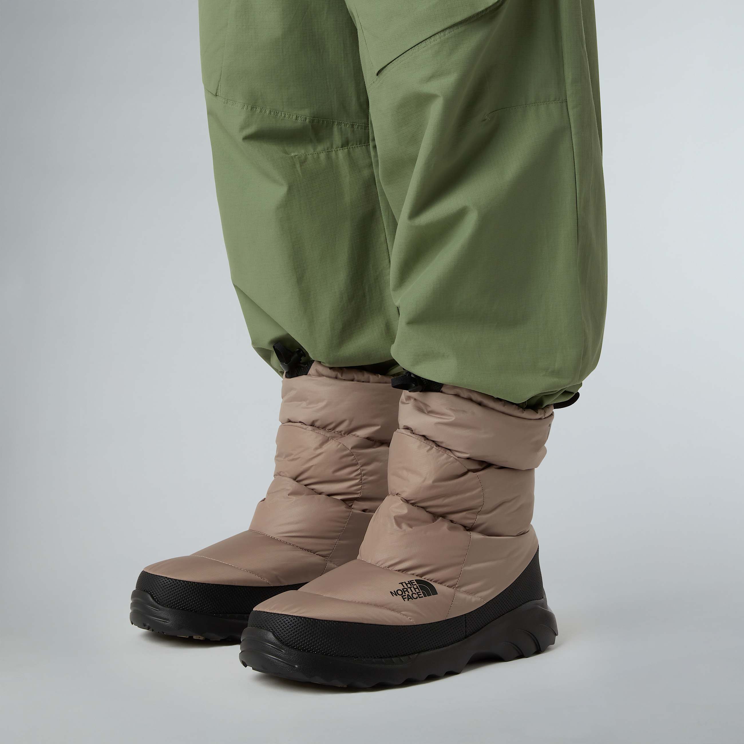 Nuptse Traction Booties TNF ALT2