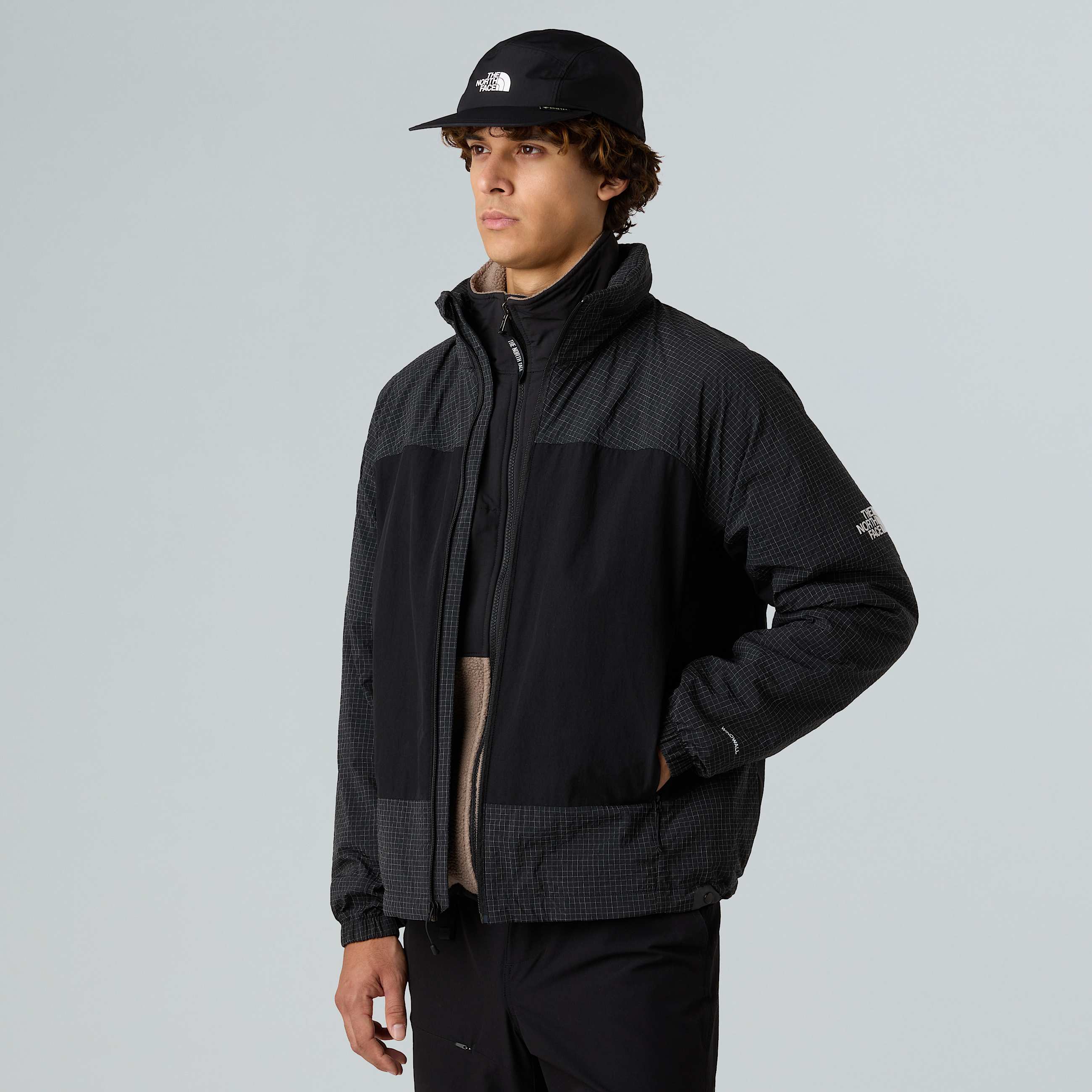 Mens Hike Utility Wind Jacket TNF ALT3