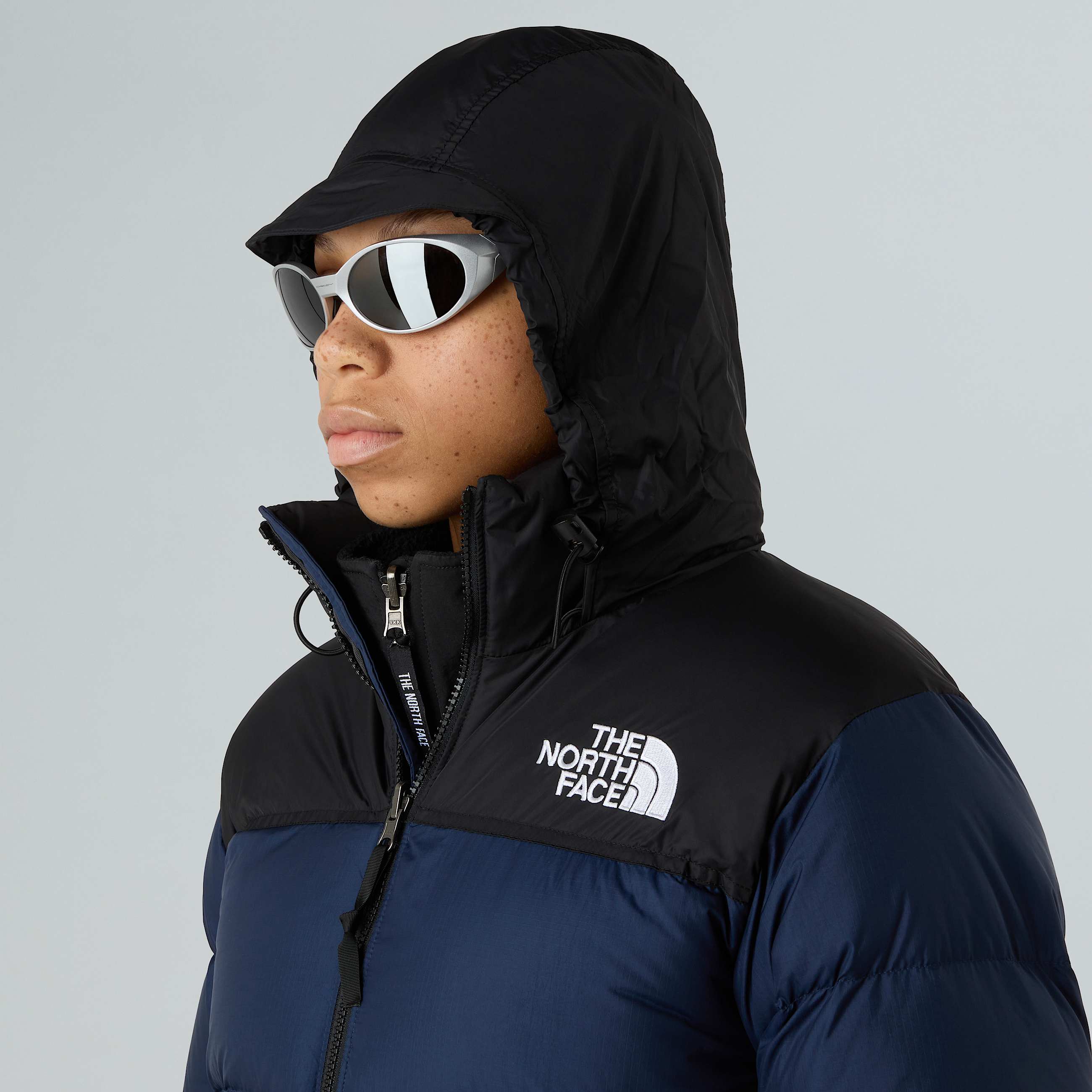 Womens 1996 Retro Nuptse Jacket TNF Summit NavyTNF BlackRecycled Down ALT4