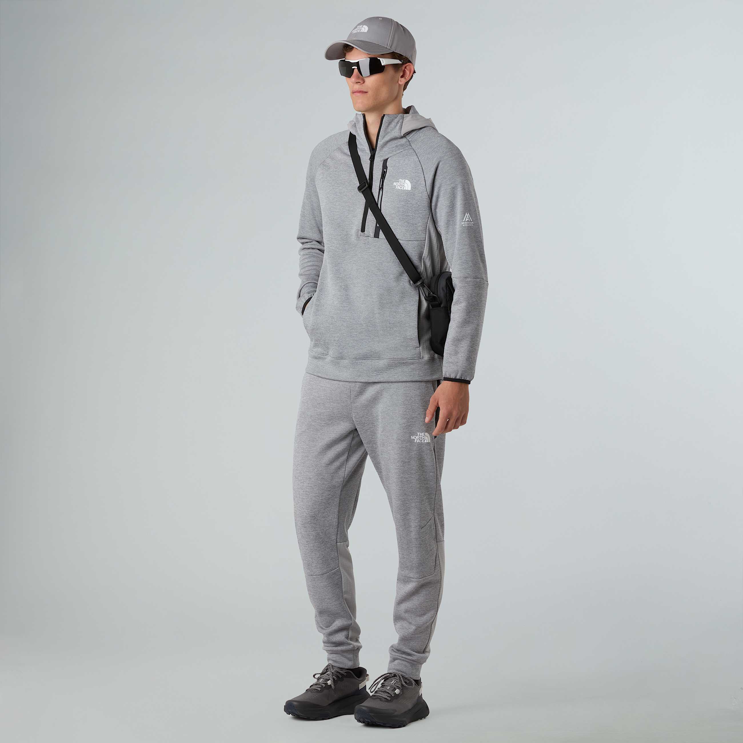 Pile con cappuccio e cerniera 14 Mountain Athletics da uomo TNF ALT1