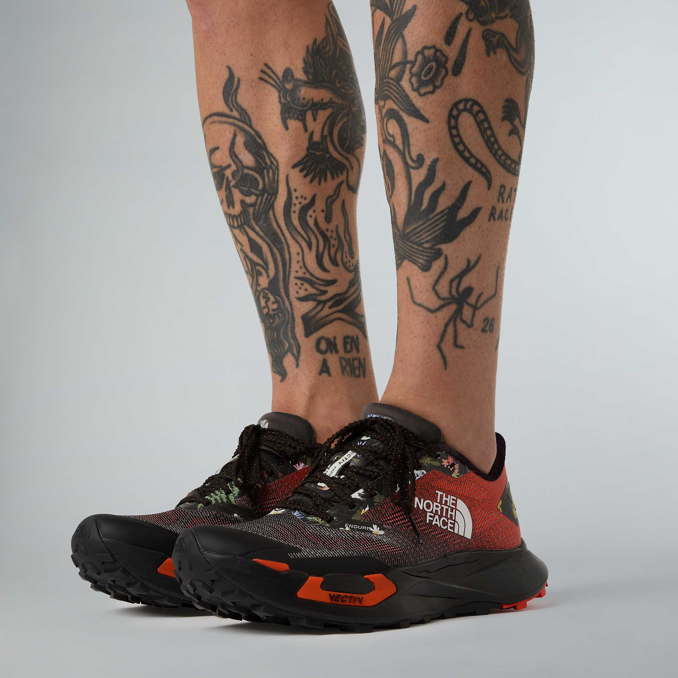 Tnis de corrida em trilho VECTIV Enduris 4 para homem  Race Edition TNF ALT2