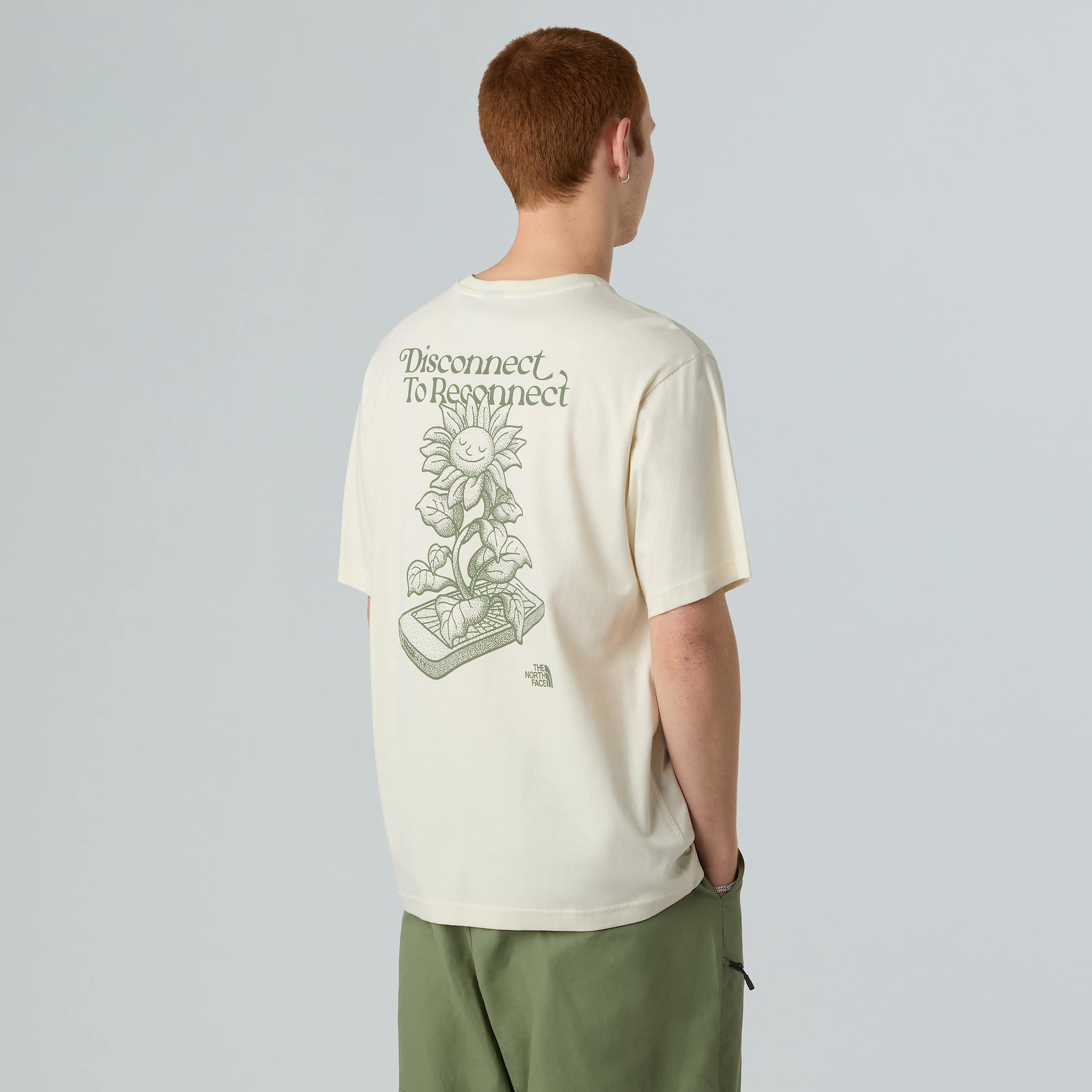 Connect relaxt geschnittenes TShirt mit Grafik in Unisex TNF ALT2