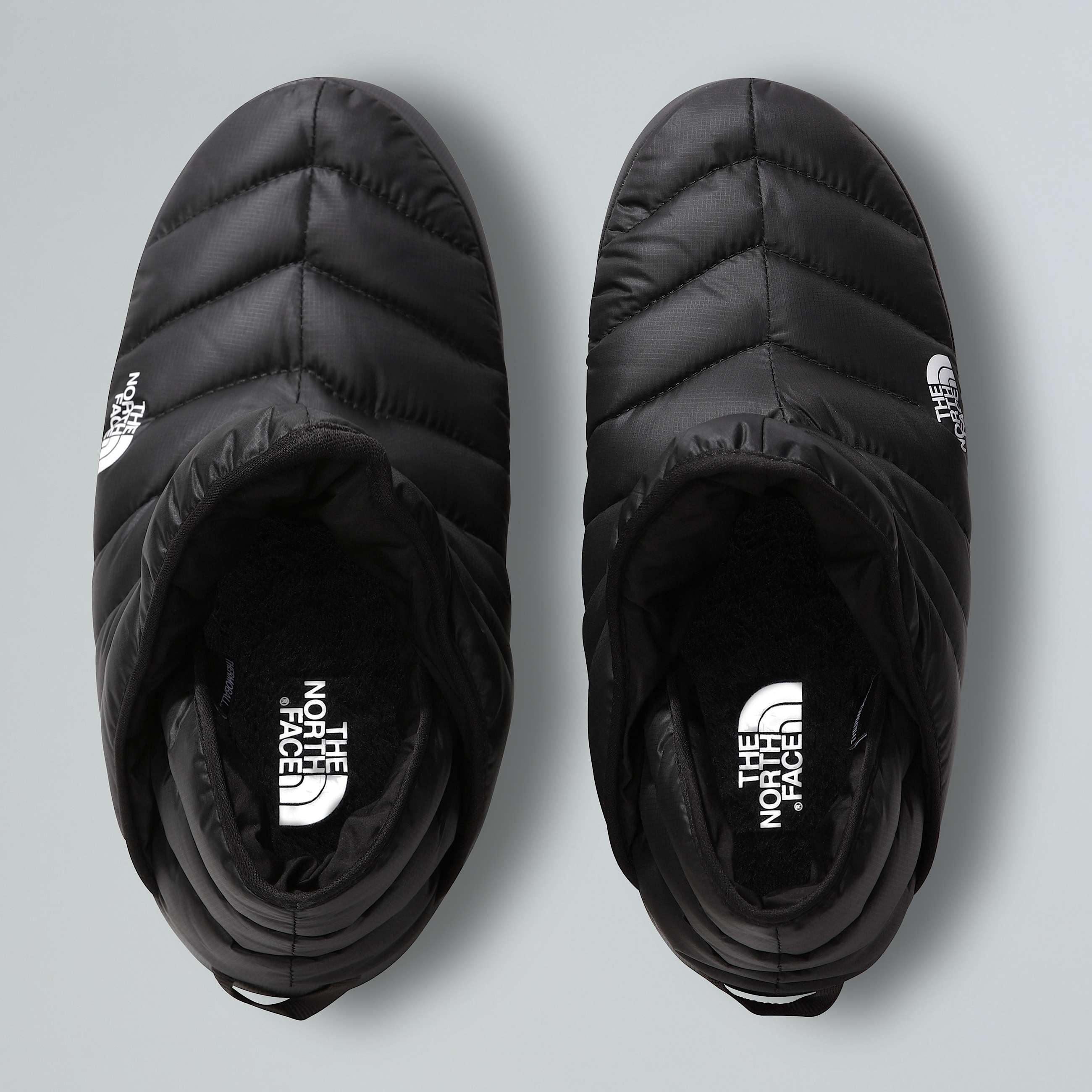 ThermoBall Traction Winter Booties M TNF ALT1