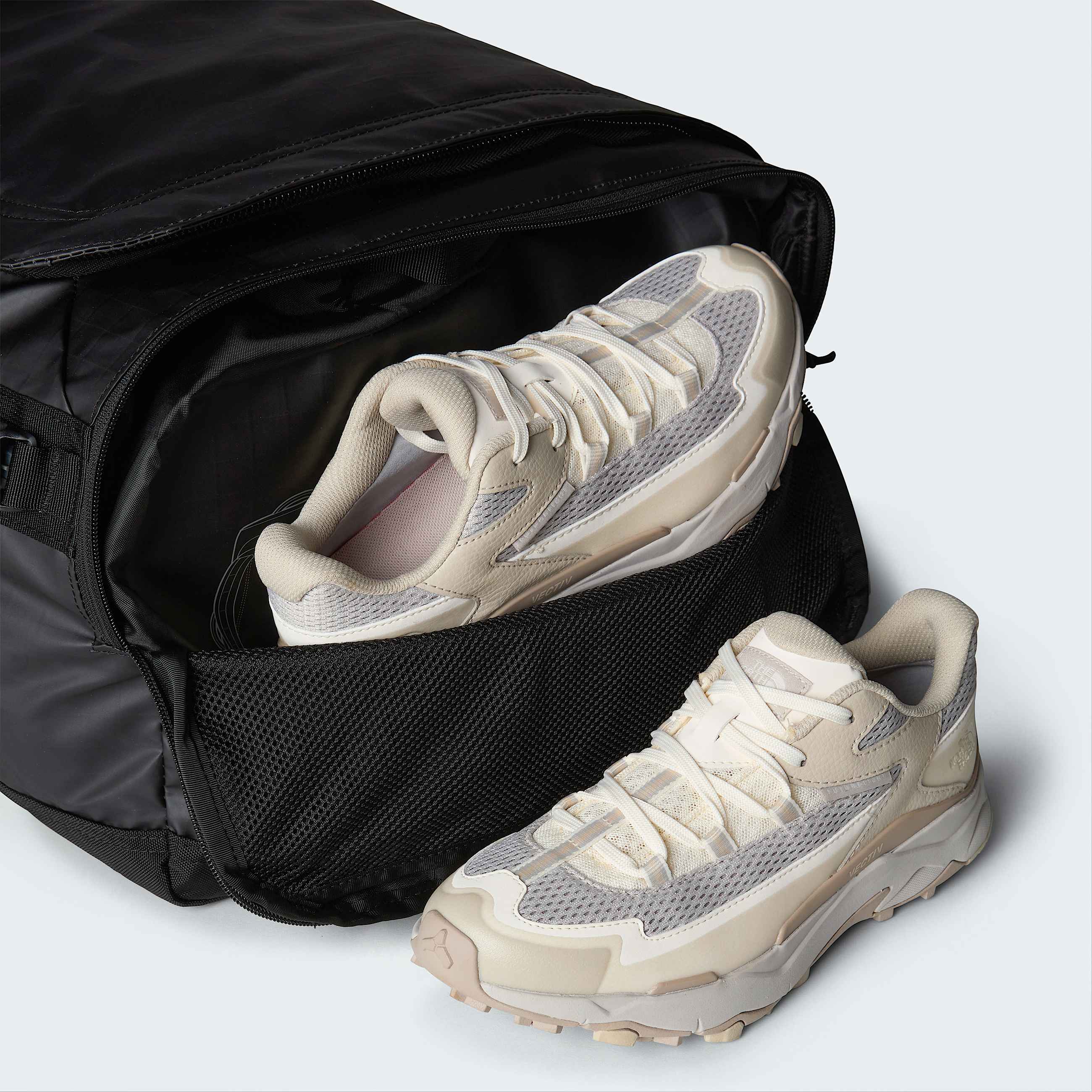 Duffel Base Camp Voyager 62 L TNF ALT6