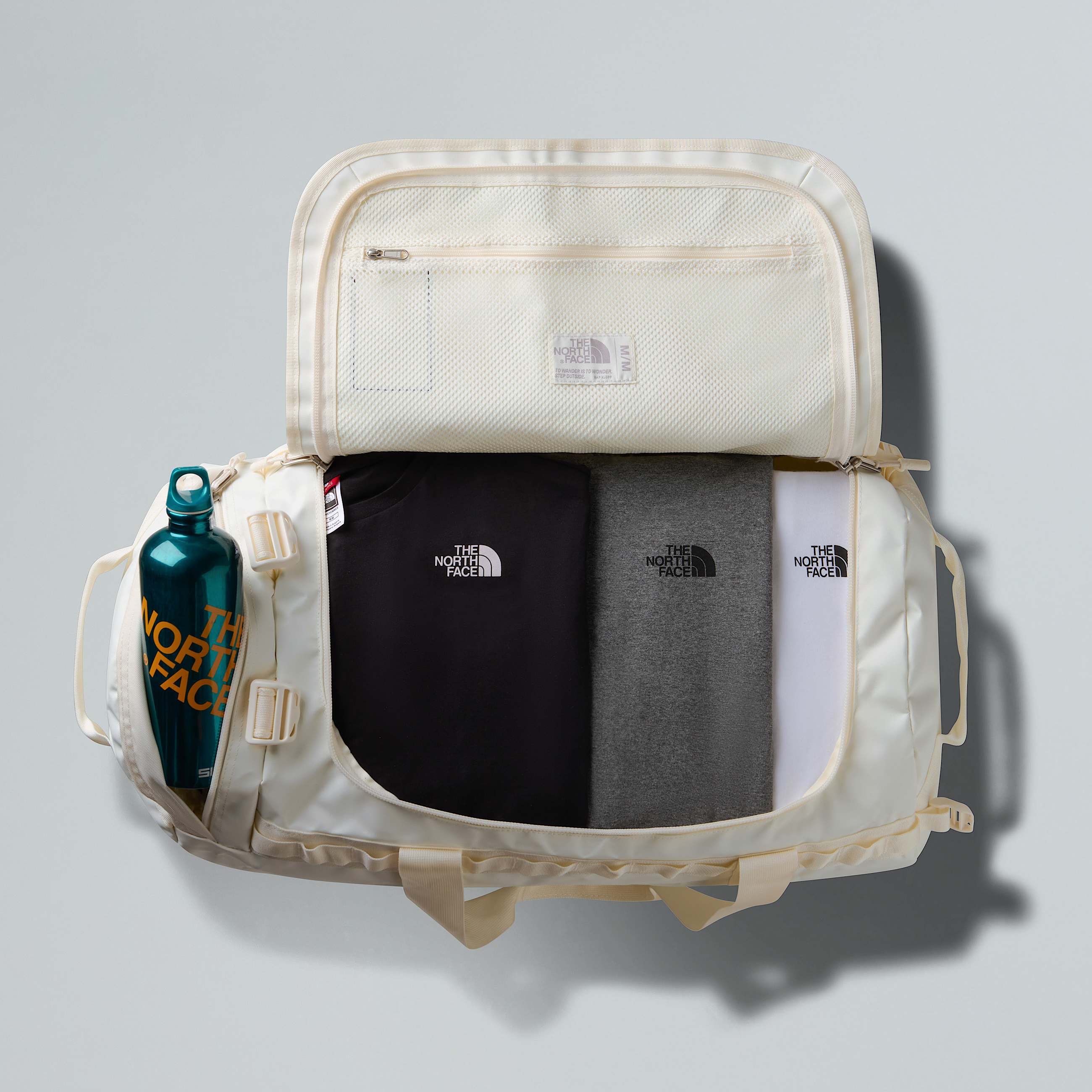 Base Camp Duffel 71L  Medium TNF White DuneTNF White ALT2