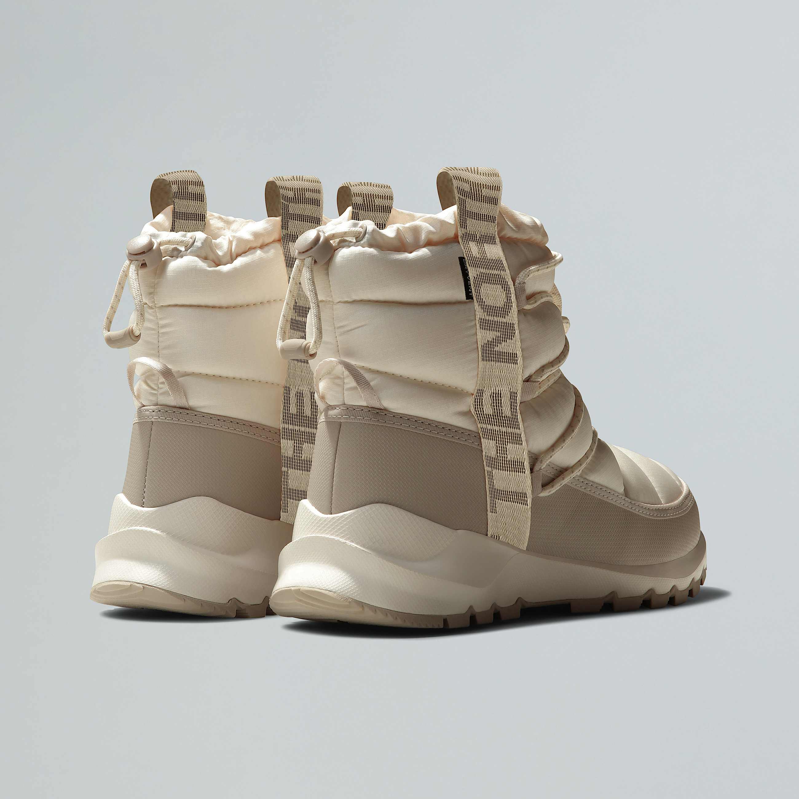 Botas de inverno impermeveis com atacadores Thermoball para mulher TNF ALT6