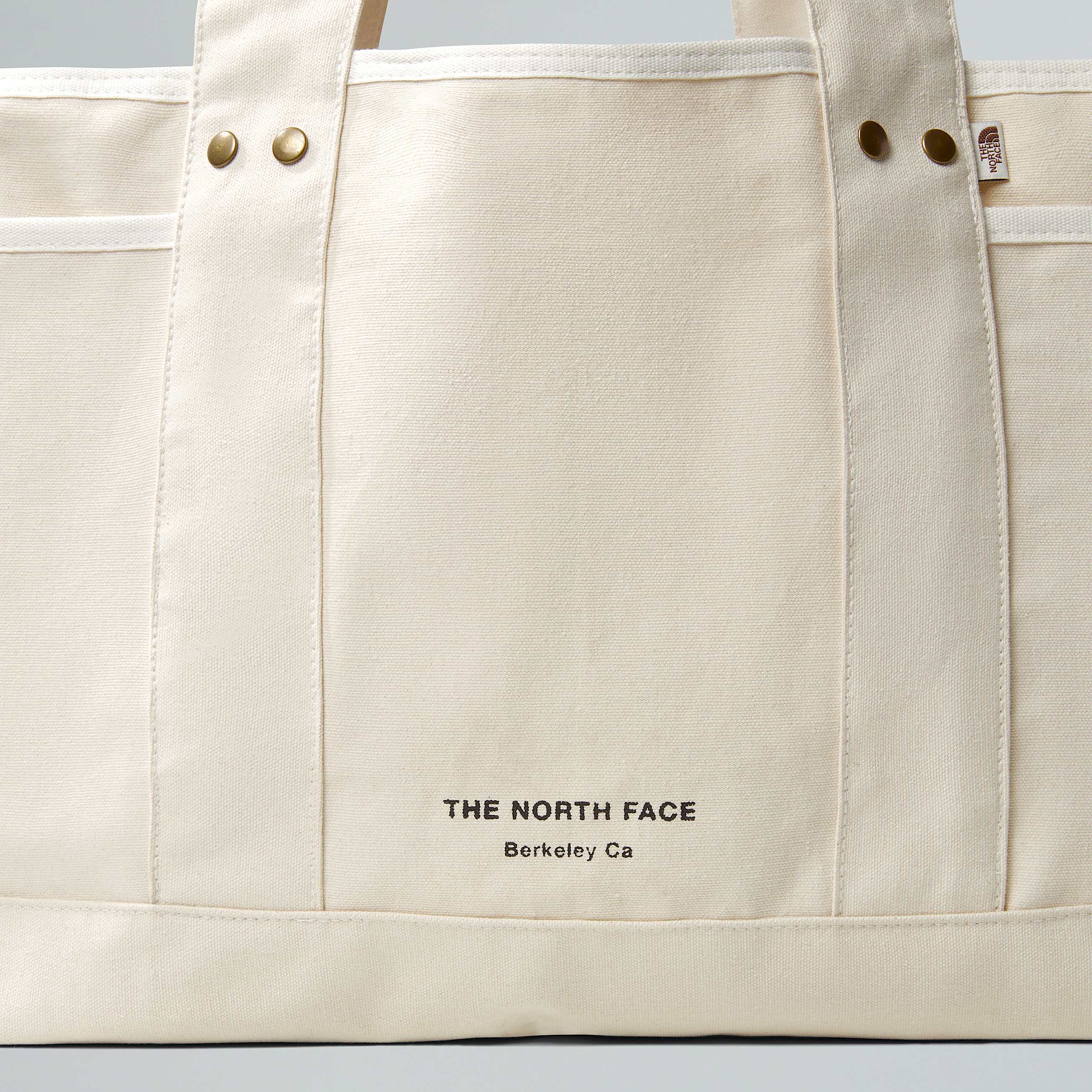 Circular Tragetasche aus Baumwolle TNF Raw Undyed ALT3