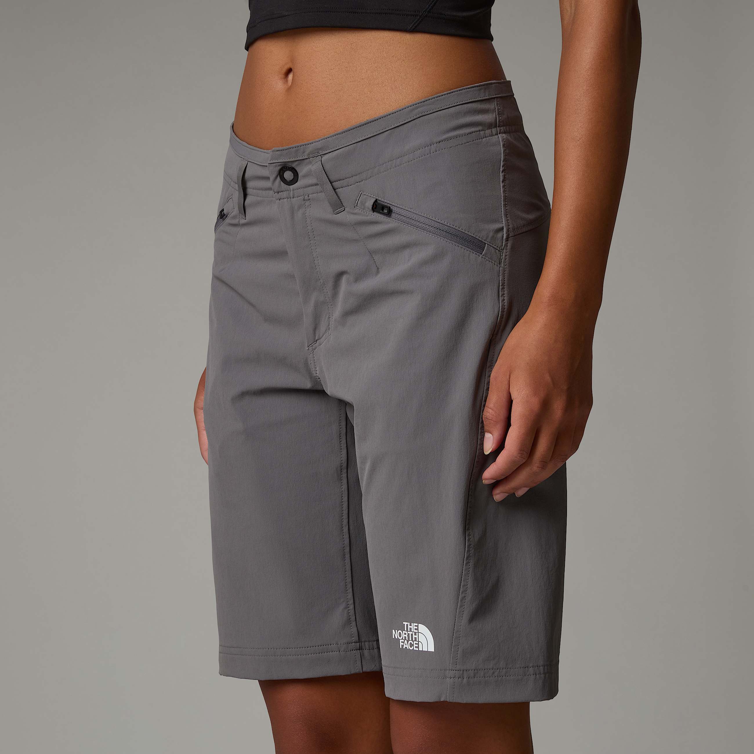 Pantaloncini slim straight Beshtor da donna TNF ALT8