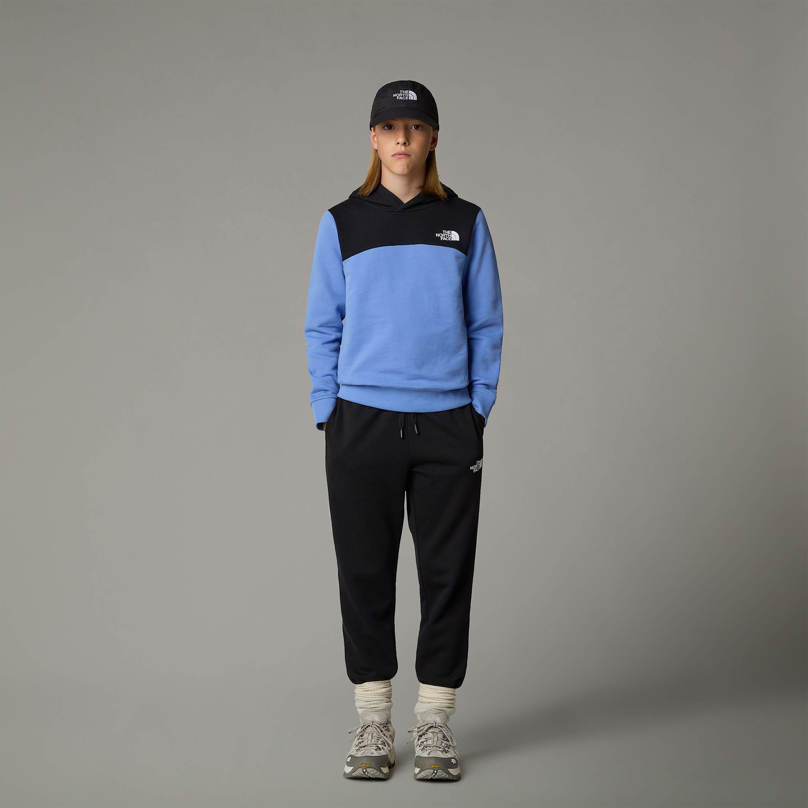 Girls Back Logo Relaxed Hoodie TNF ALT5