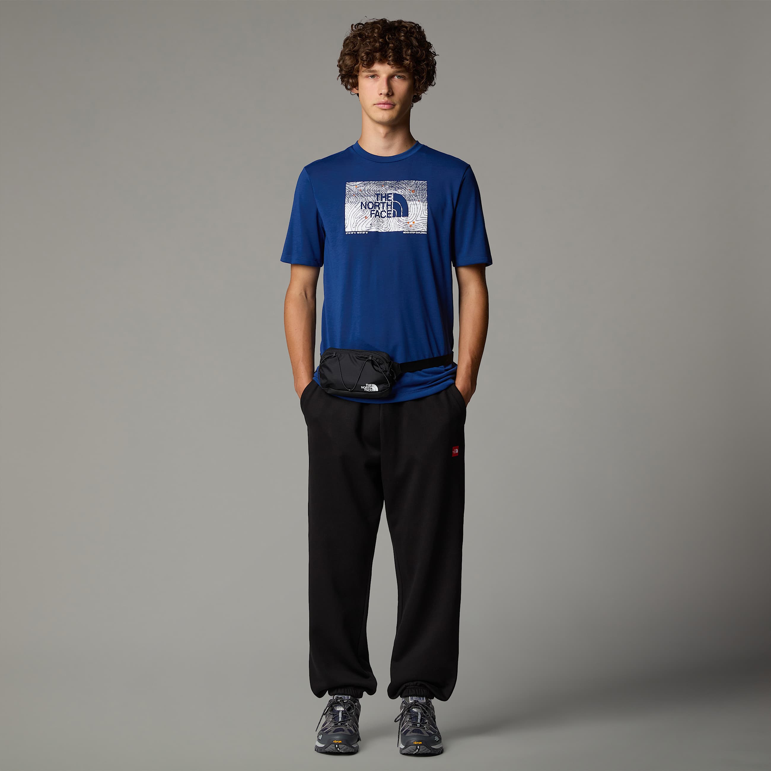 Tshirt Foundation Abstract da uomo TNF ALT5