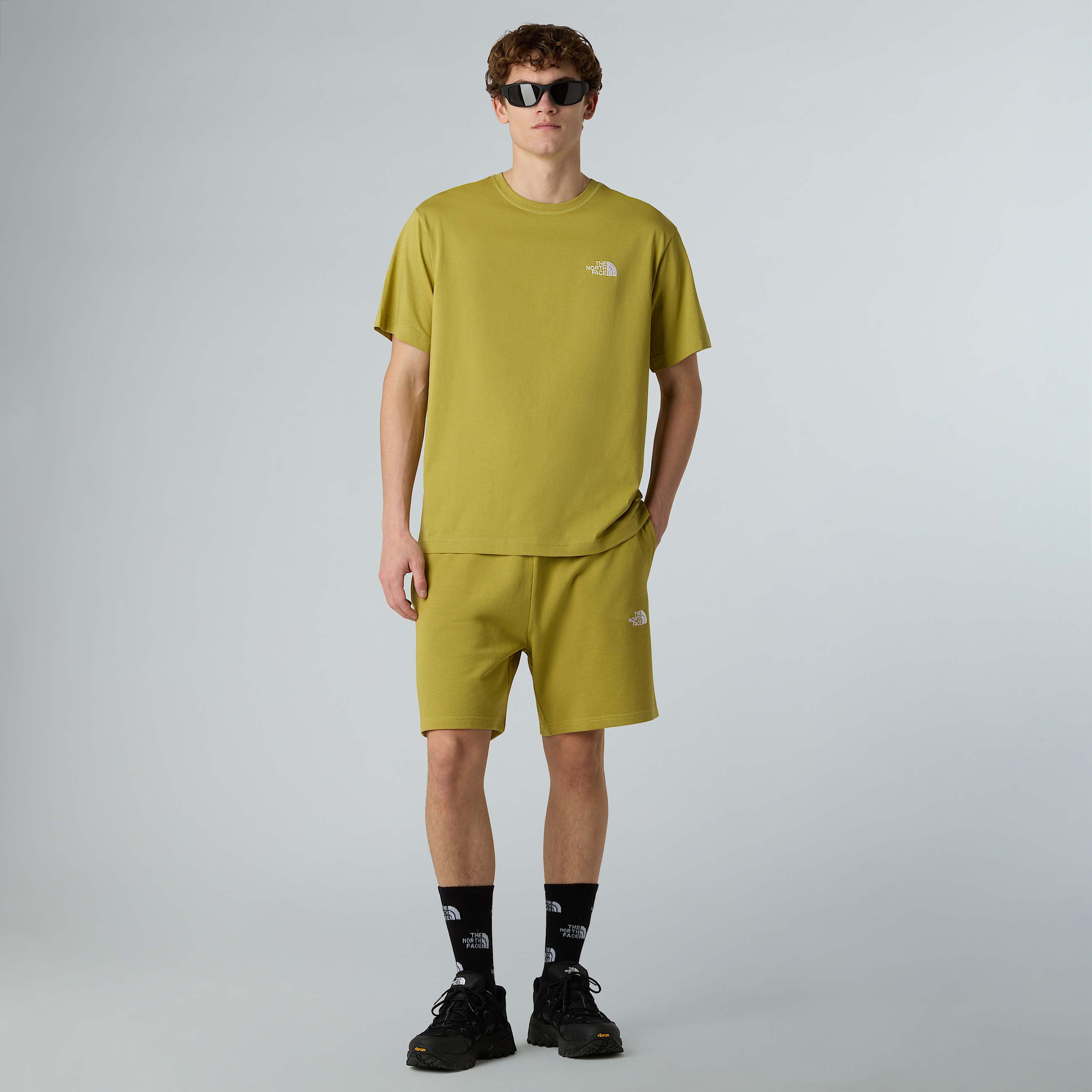 Mens Essential Relaxed TShirt TNF ALT5