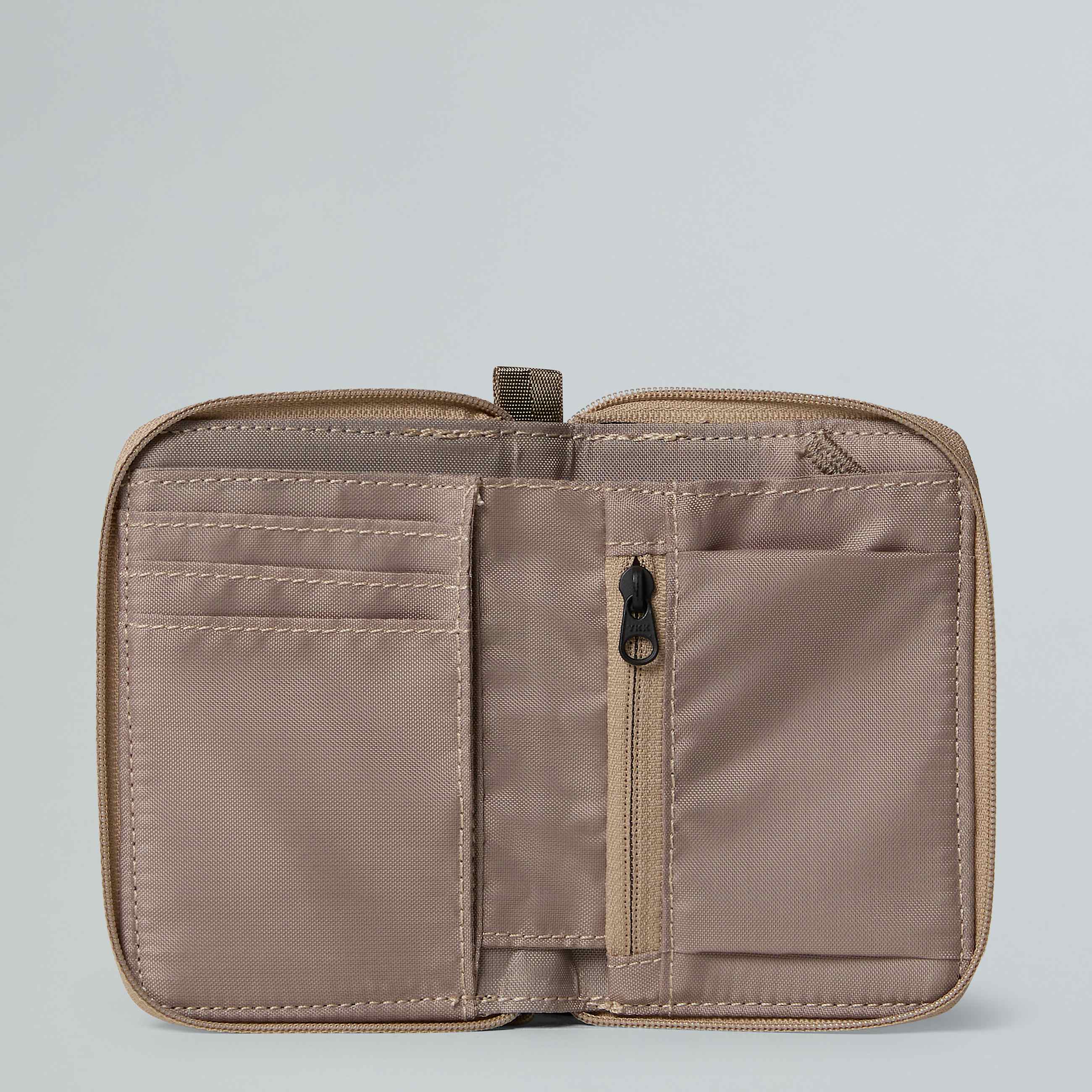 Base Camp Voyager Wallet TNF Mushroom GreyMocha Brown ALT1