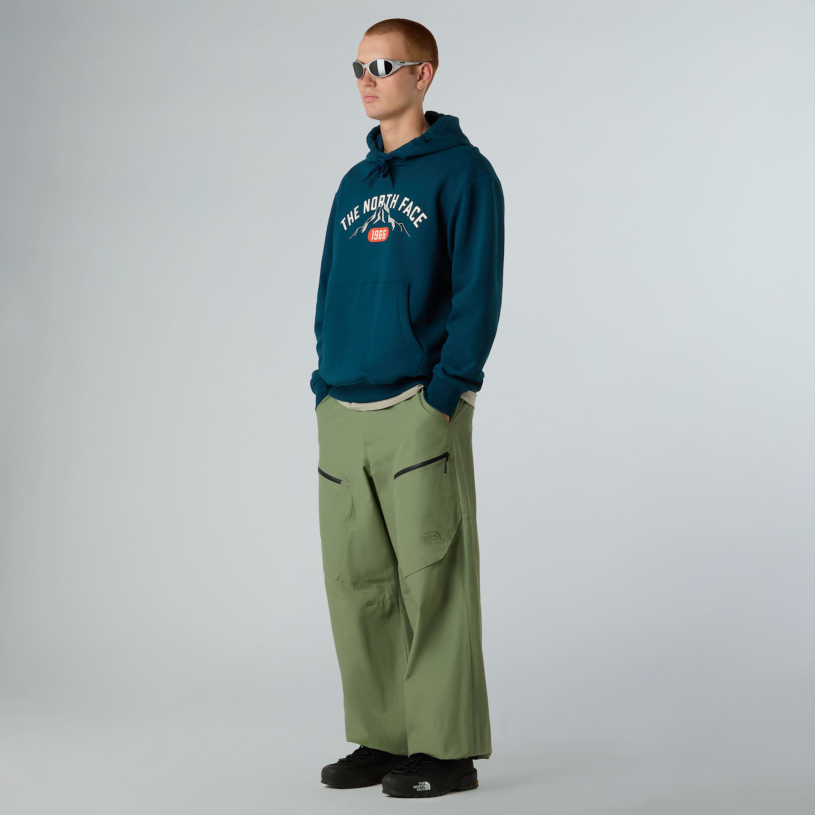 Felpa con cappuccio Varsity con grafica da uomo TNF ALT1