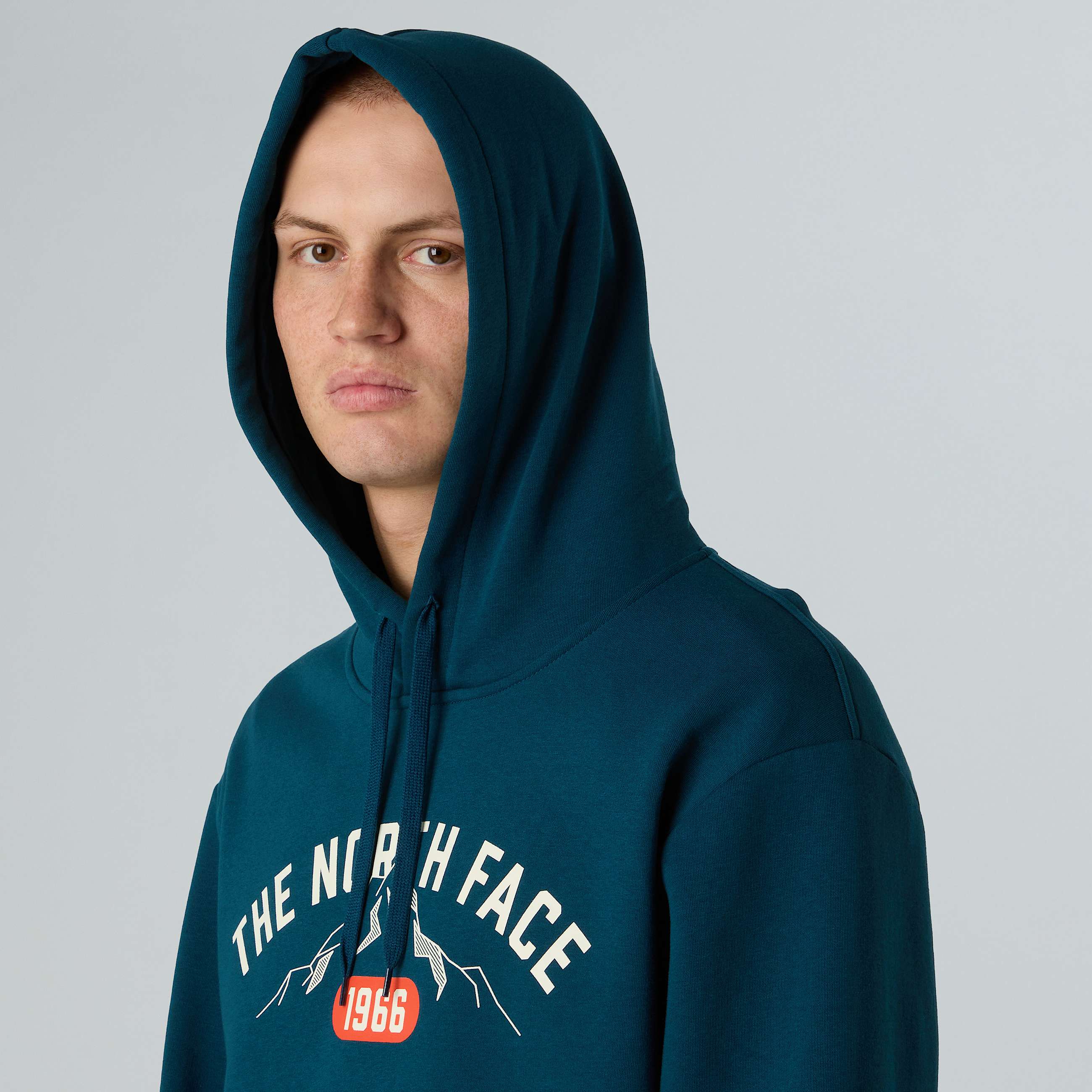 Felpa con cappuccio Varsity con grafica da uomo TNF ALT3