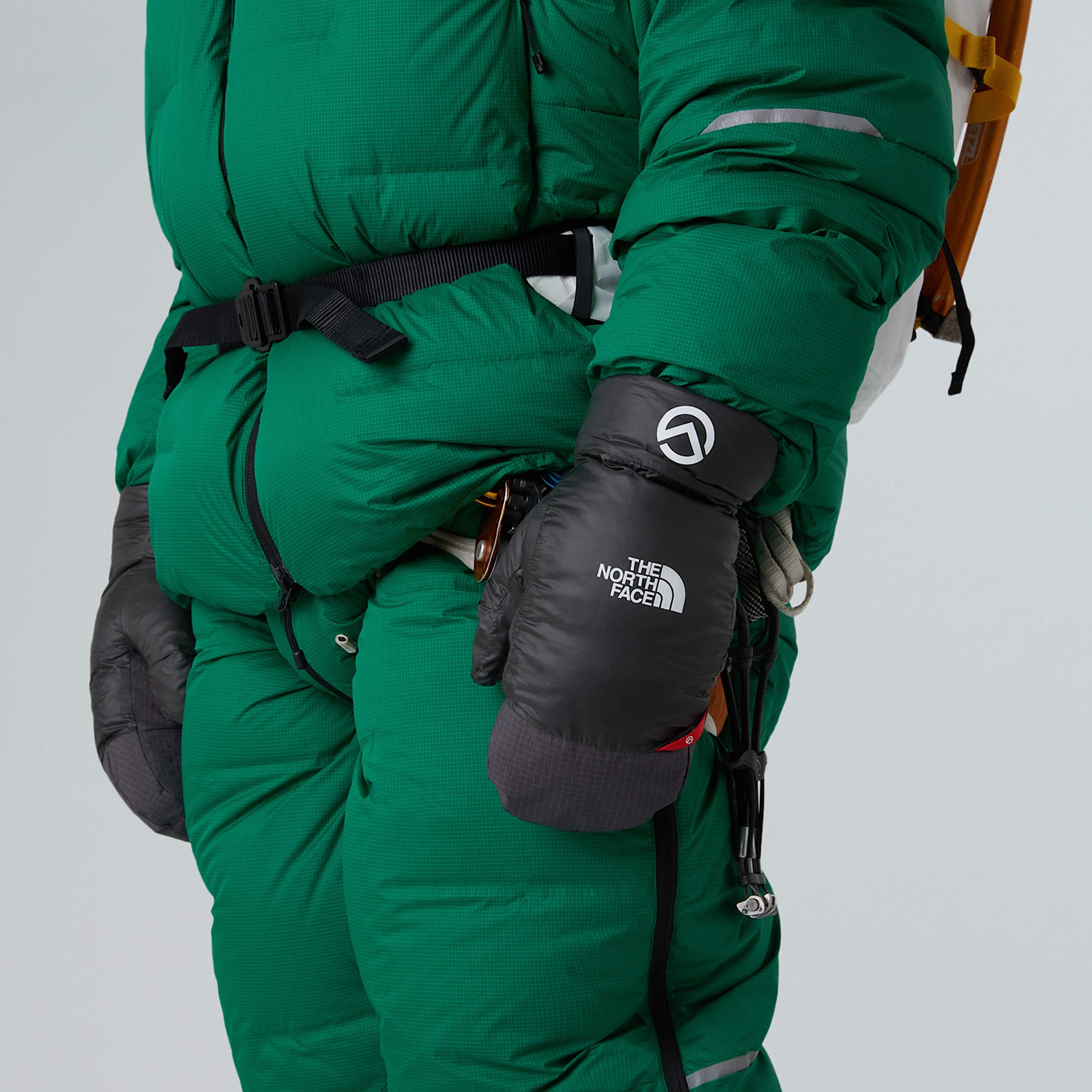 Summit AMK Down Mitten TNF ALT1