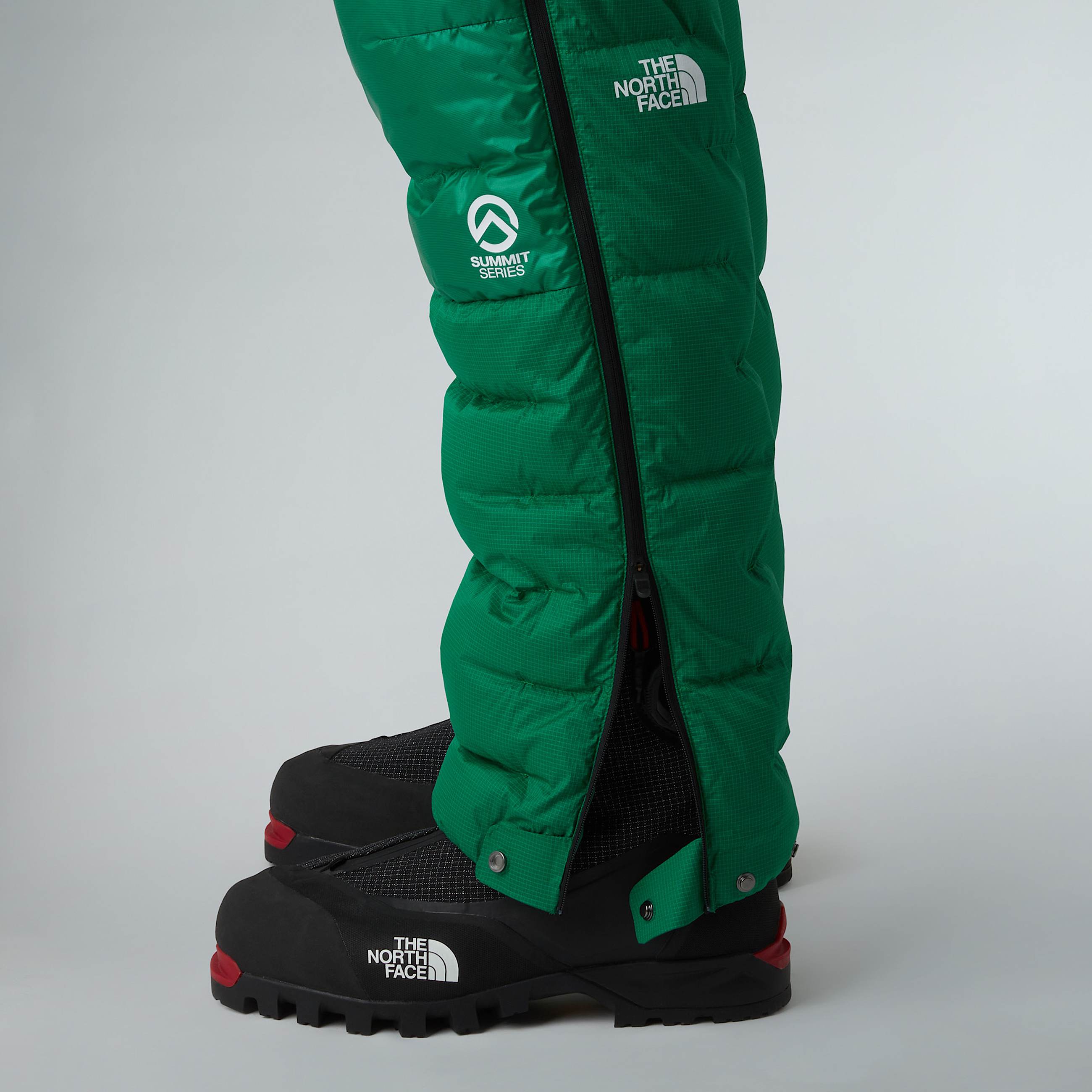 Pantaloni leggeri Summit Cloud Down AMK da uomo TNF ALT8