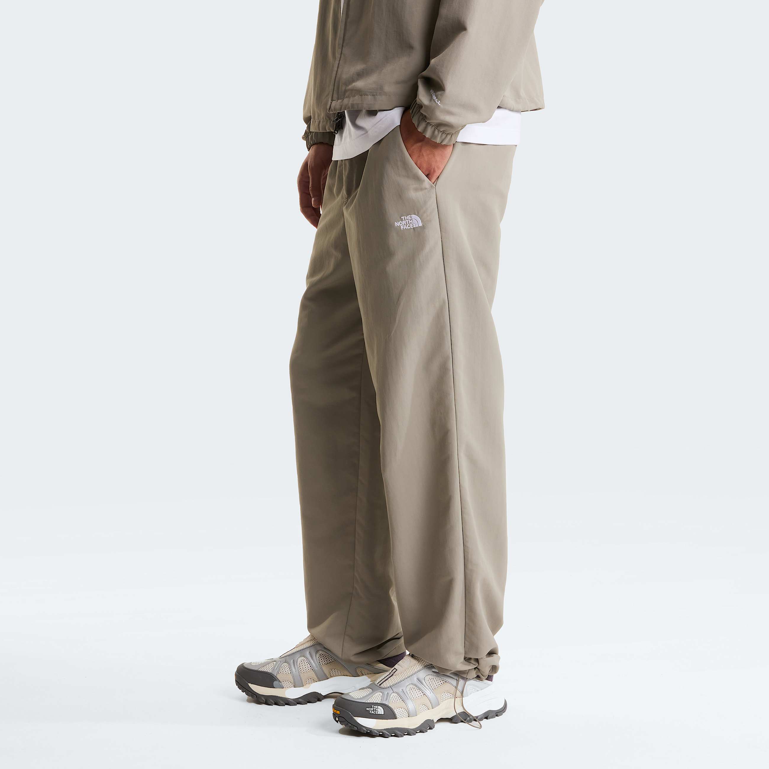 Pantaloni TNF Easy Wind da uomo TNF ALT2