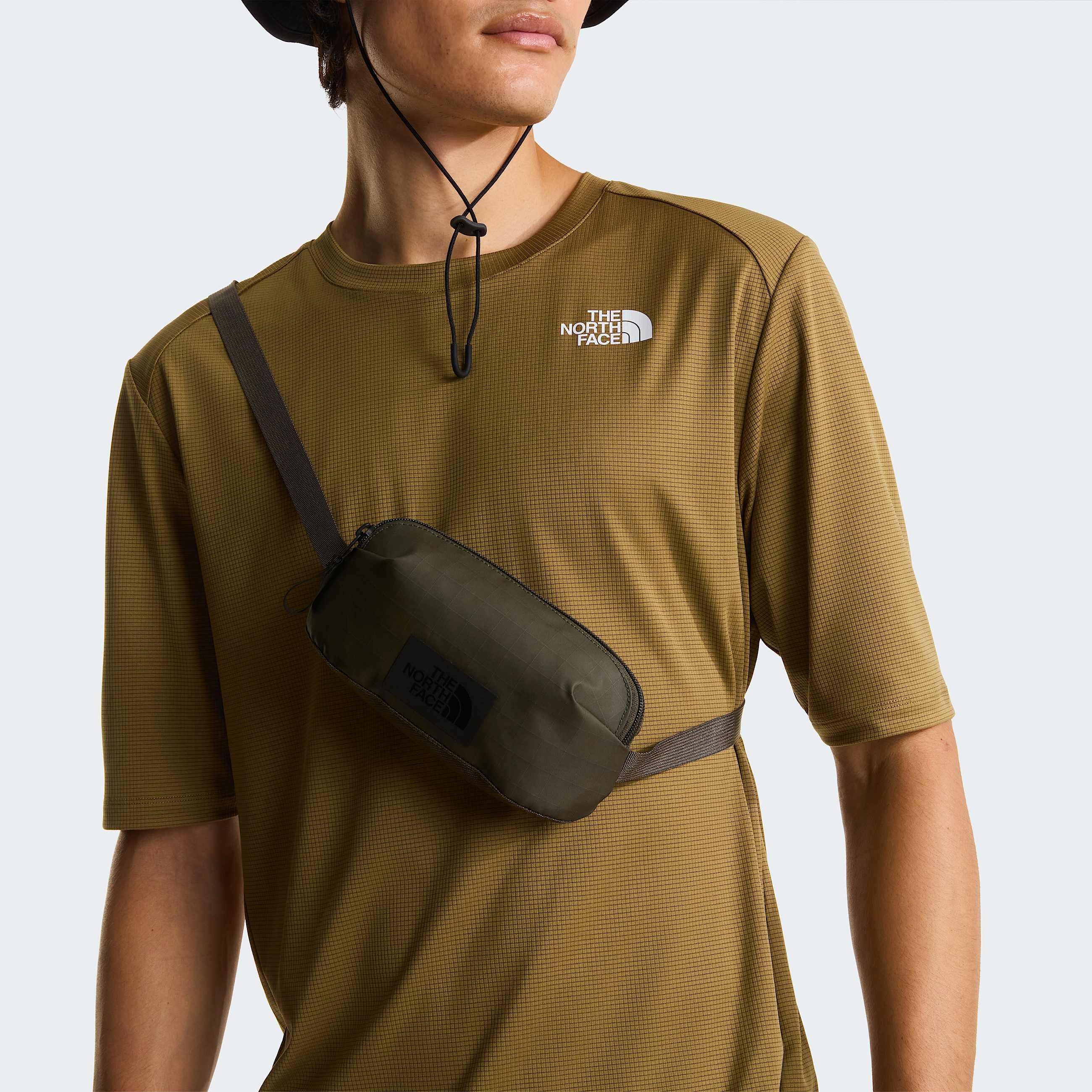 Base Camp Voyager Pro Cross Bodybag TNF ALT1