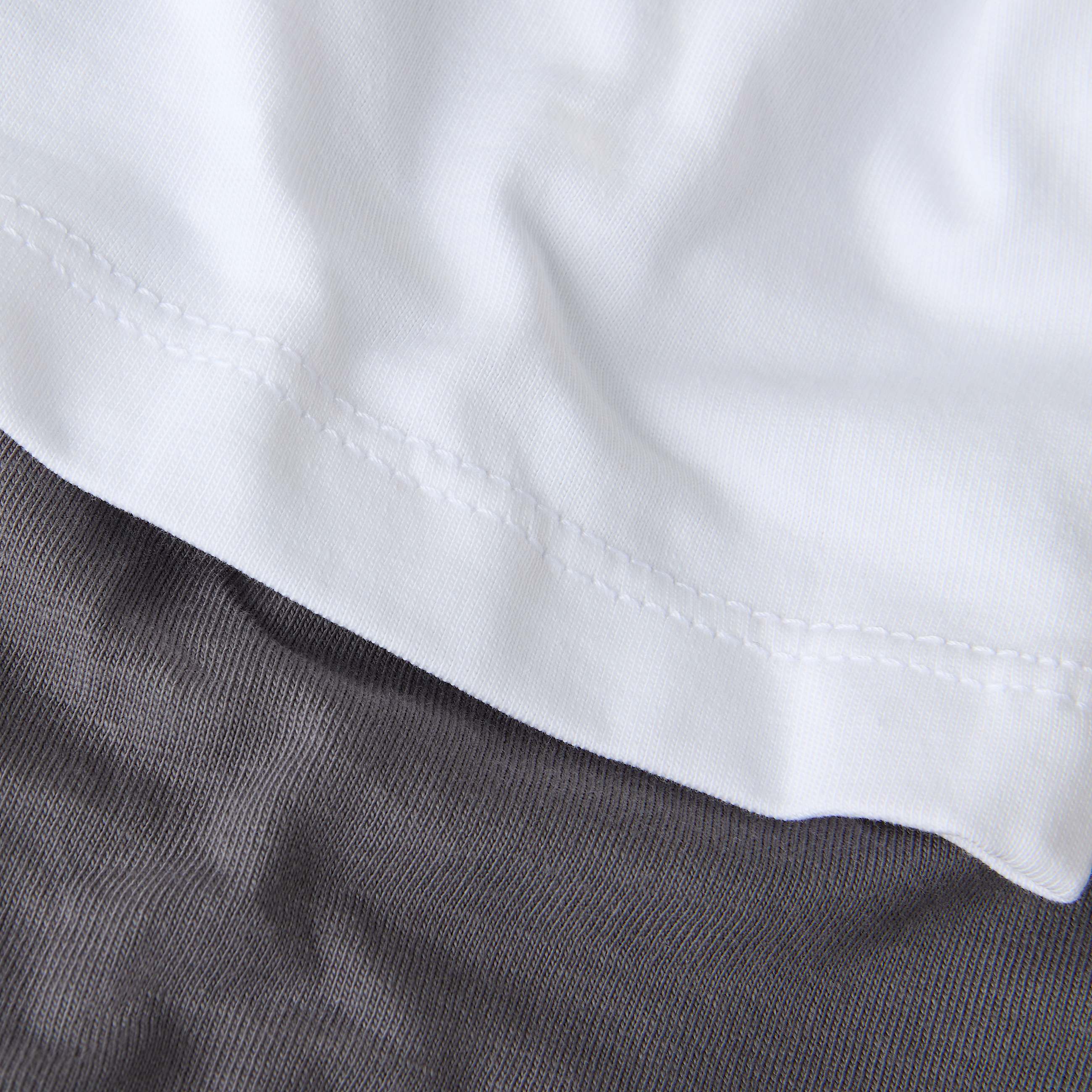 Set NSE Box Play Regular con pantaloncini da neonato TNF ALT18