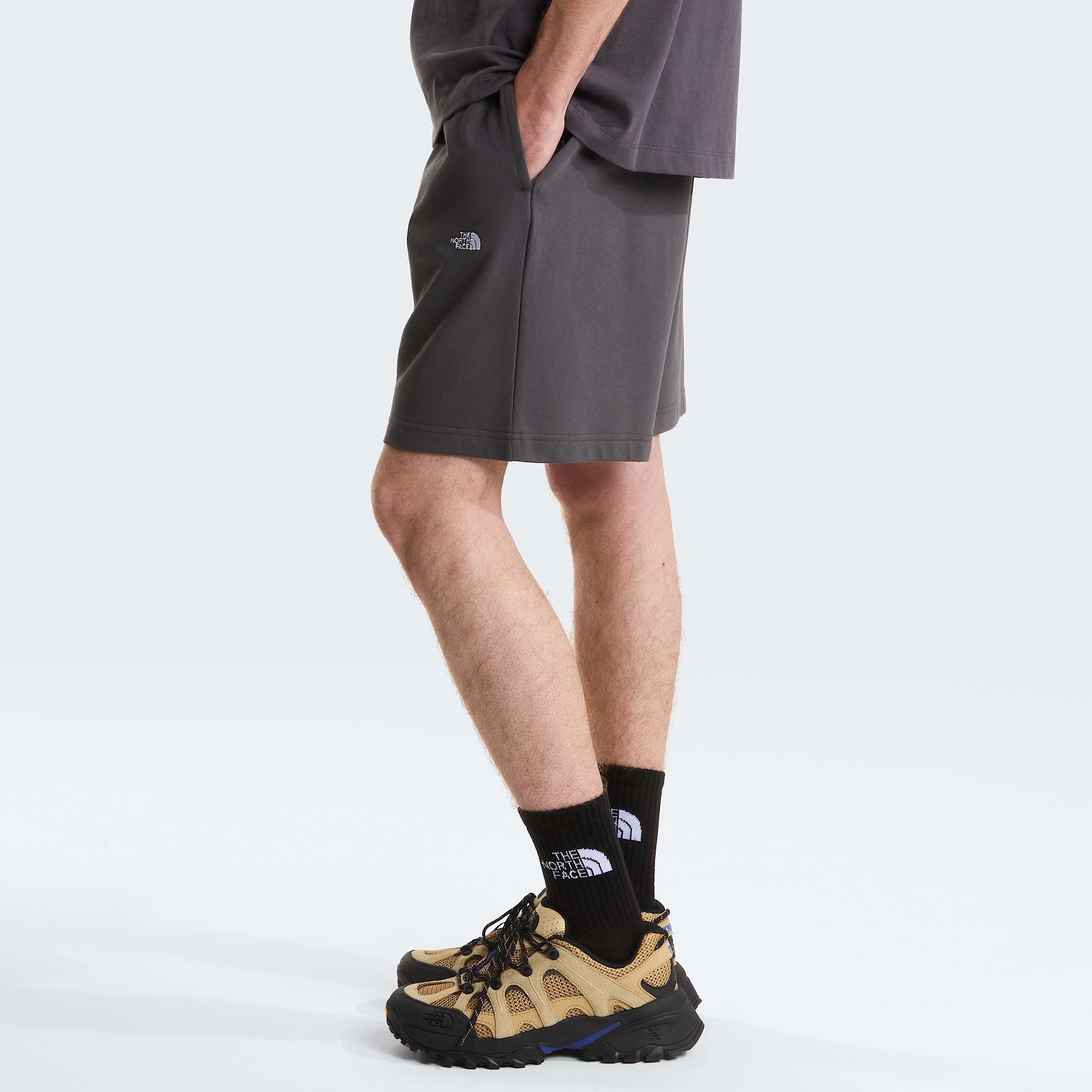 Mens Essential Light Relaxed Shorts TNF Anthracite Grey ALT2