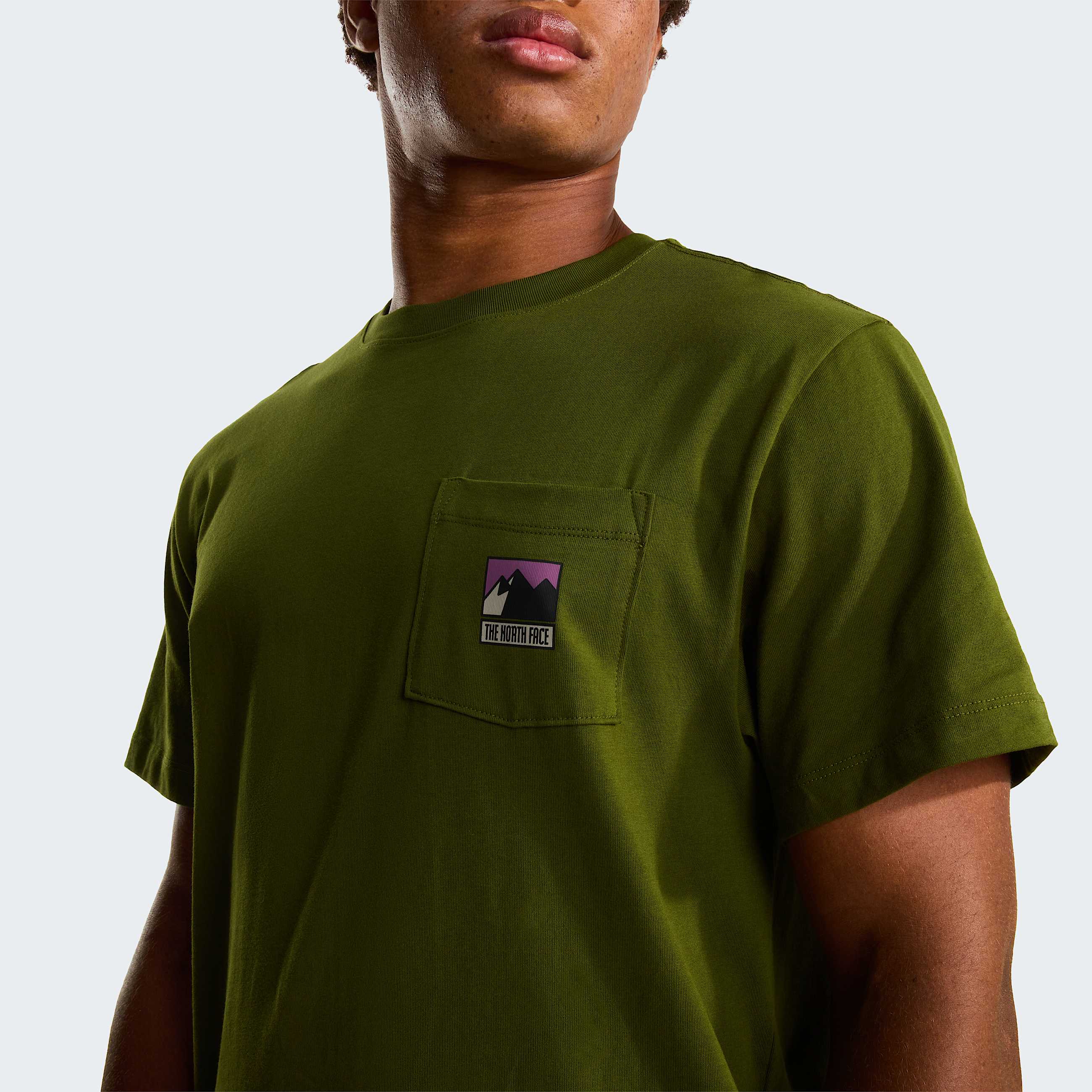 Mountain Logo Relaxed Graphic TShirt M TNF ALT4