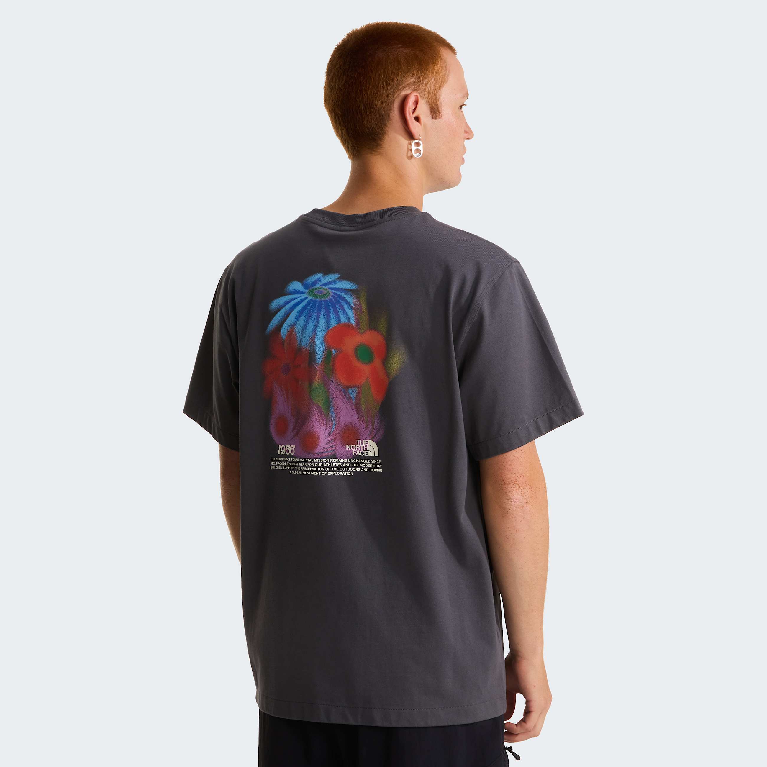 1966 Flora Relaxed Graphic TShirt M TNF HERO