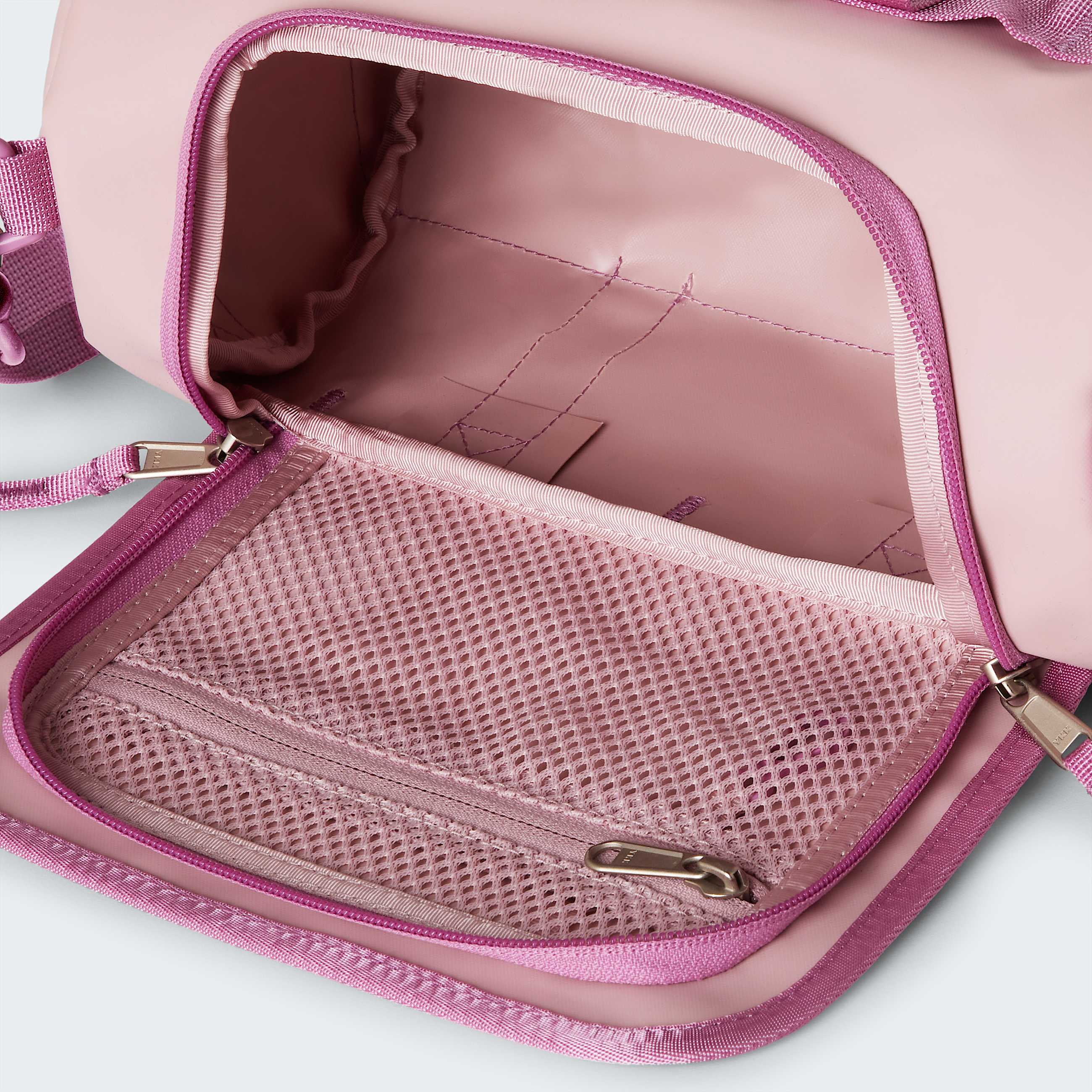 Borsa a tracolla Base Camp TNF ALT3