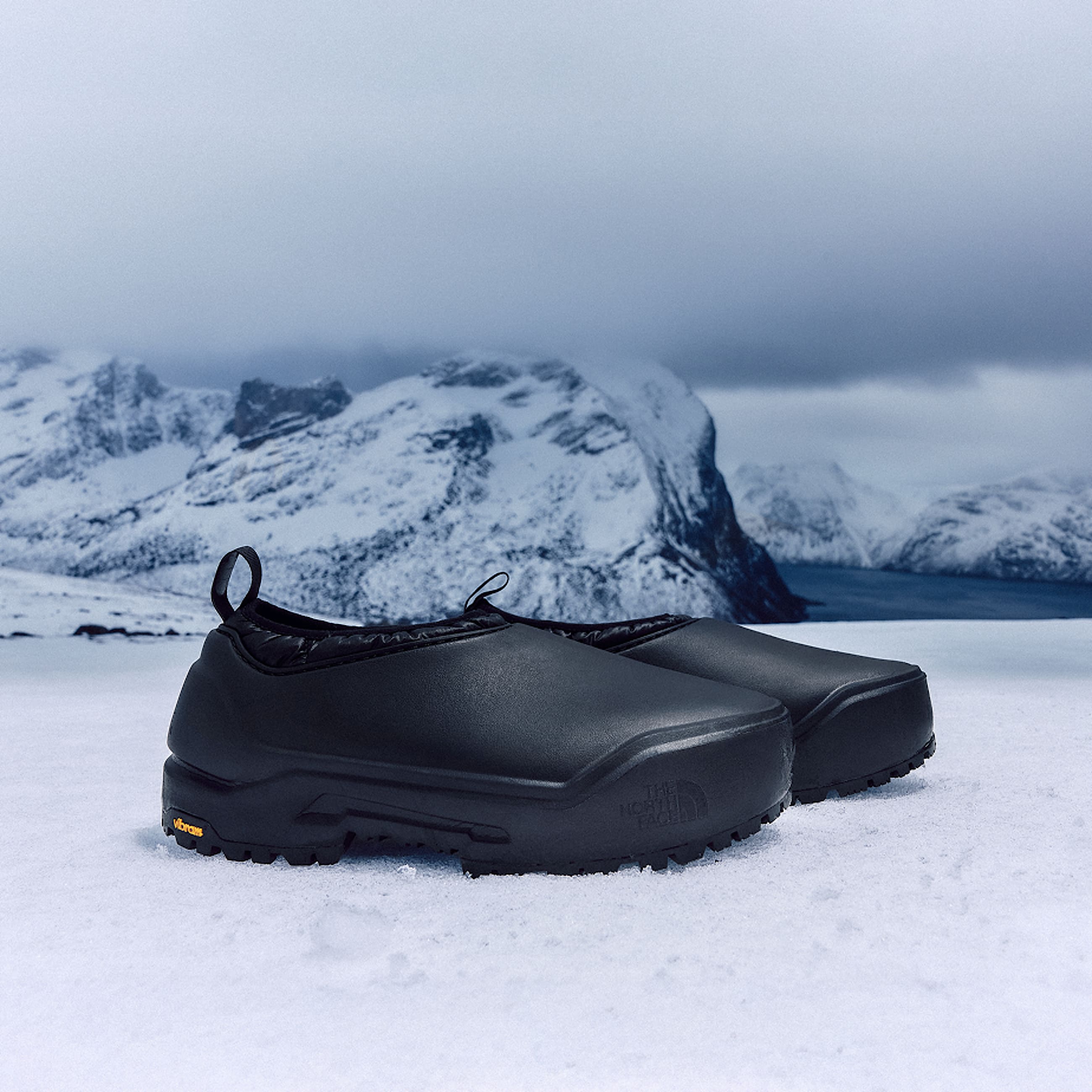 Base Camp Waterproof Mules TNF HERO