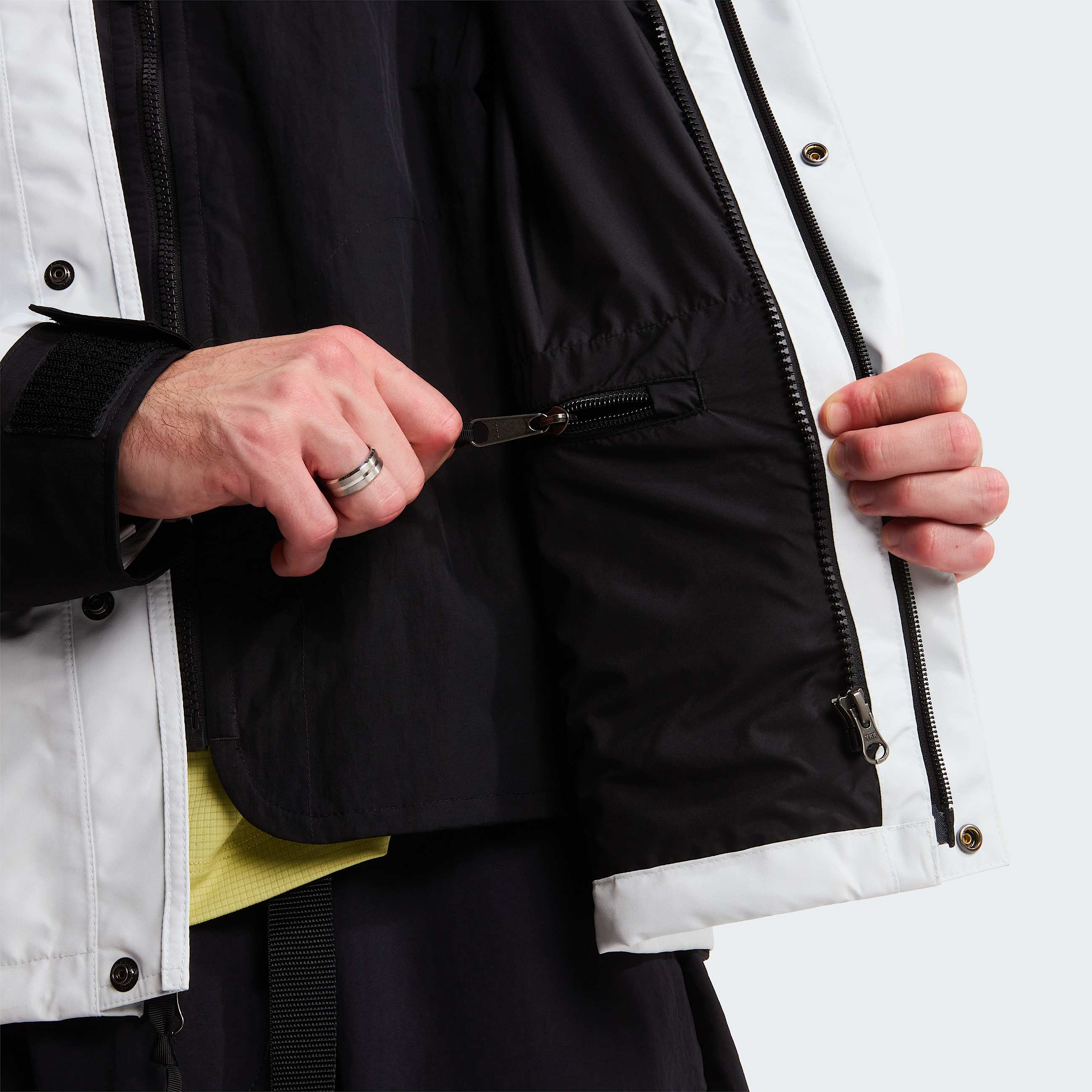 Giacca GORETEX Mountain TNF Pearl StoneTNF Black ALT12