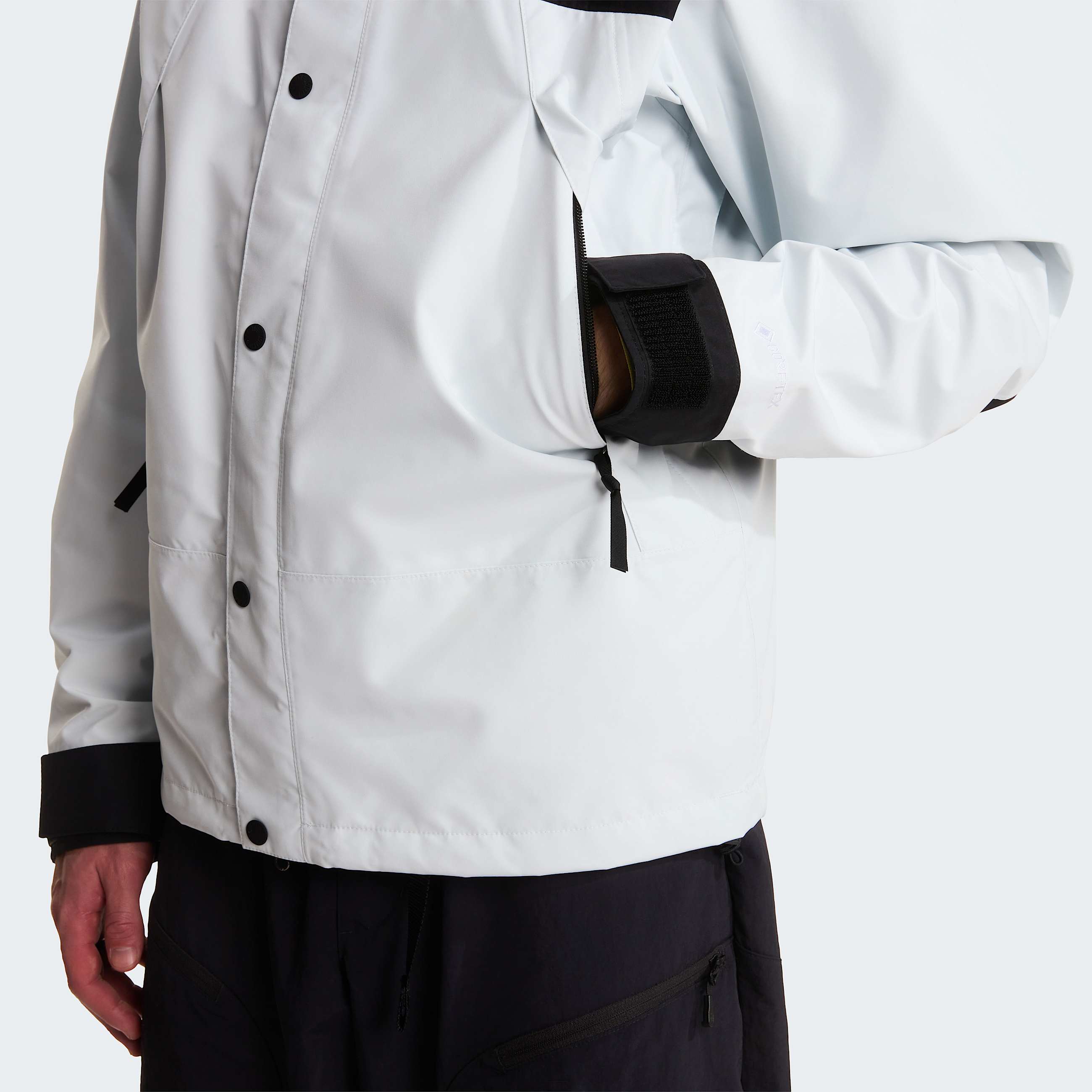 Unisex GORETEX Mountain Jacket TNF Pearl StoneTNF Black ALT8