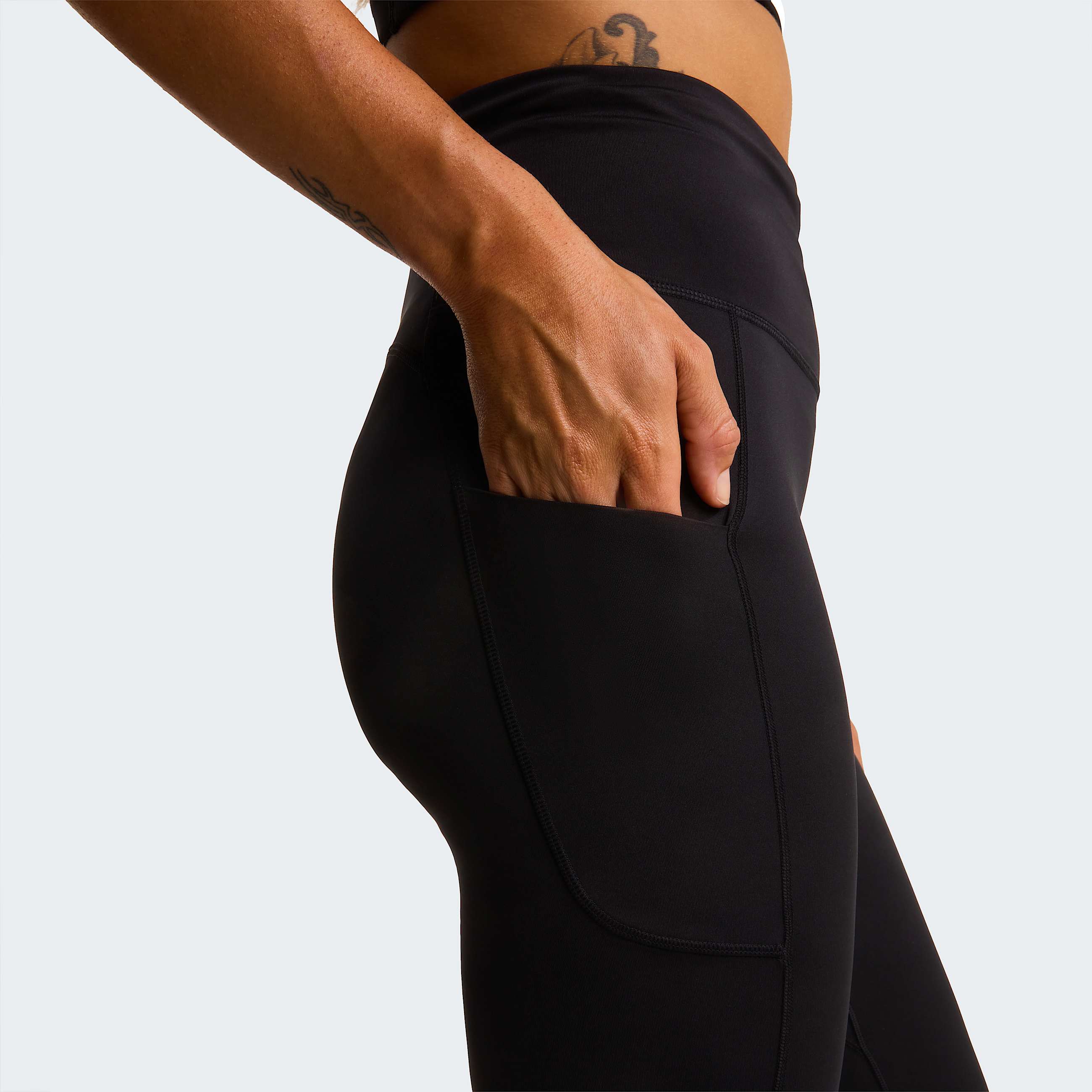 Womens Lightbright Leggings TNF ALT5