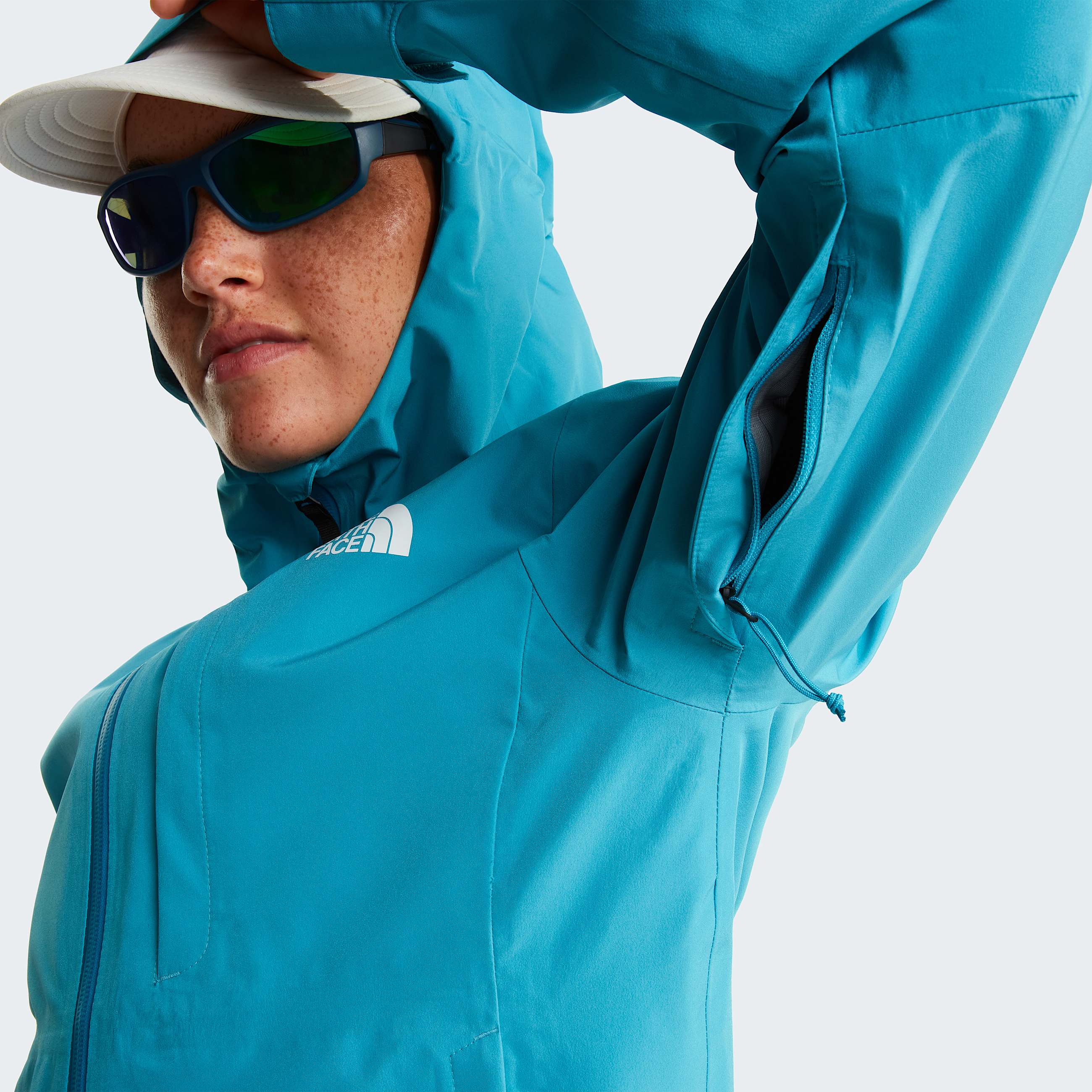 Womens Dryzzle FutureLight II Jacket TNF River Ice ALT10