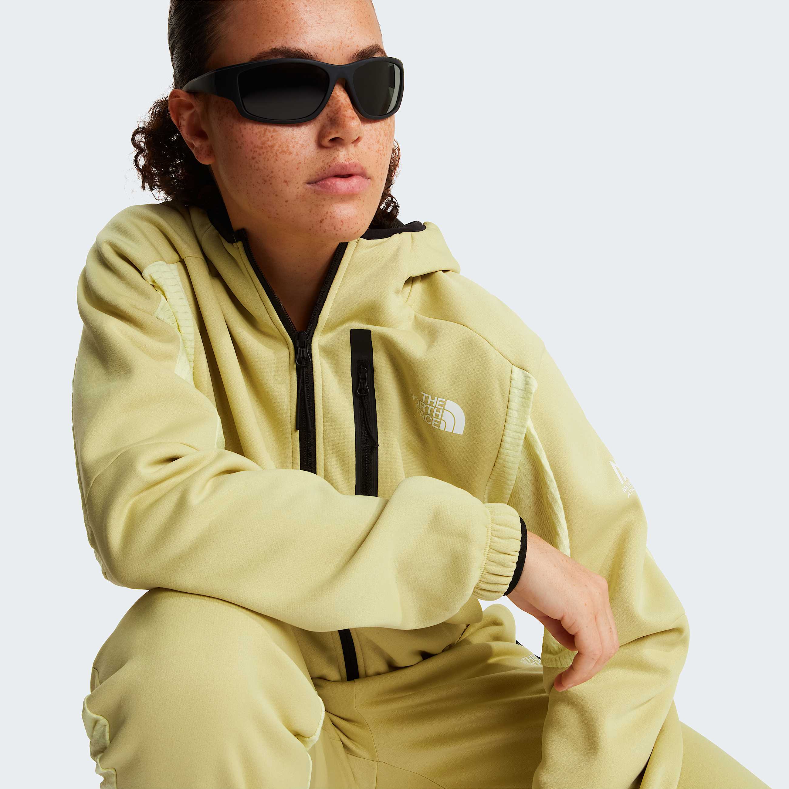 Womens Mountain Athletics Fleece Joggers TNF Pear ALT7