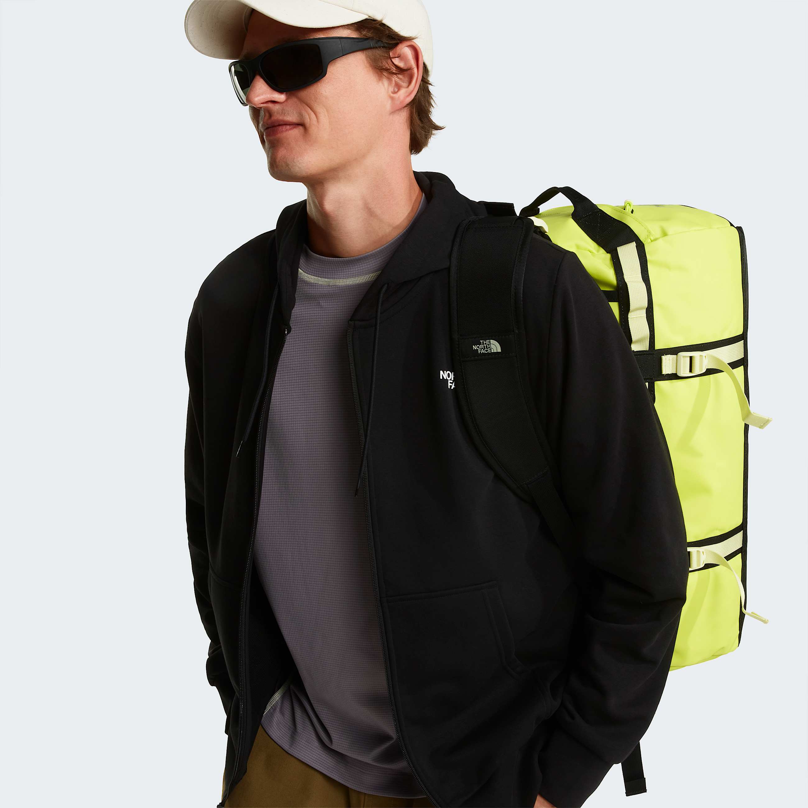 Mens Simple Dome Light Regular Hoodie TNF TNF Black ALT6