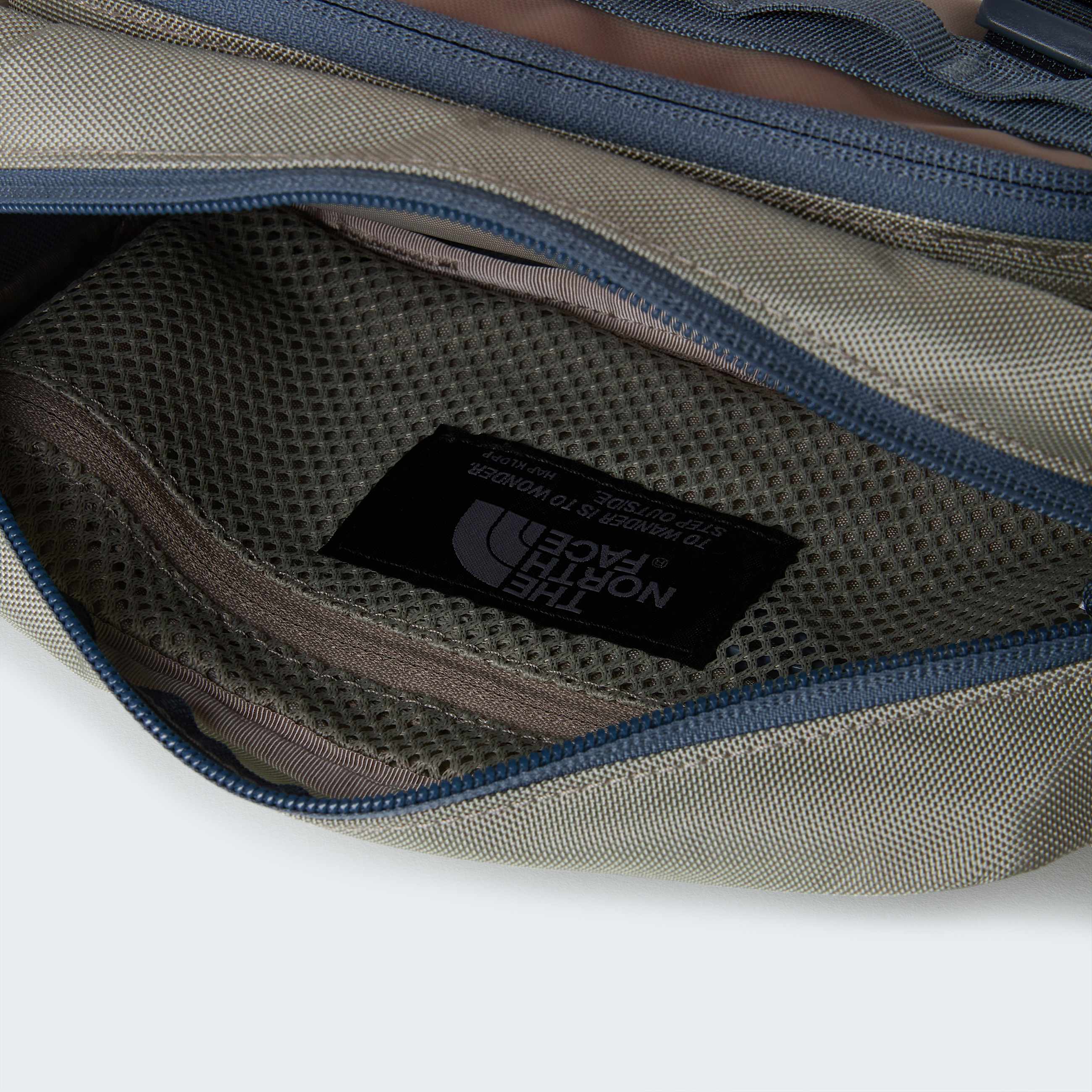 Base Camp Hfttasche TNF Stone SlabGranite Grey ALT4