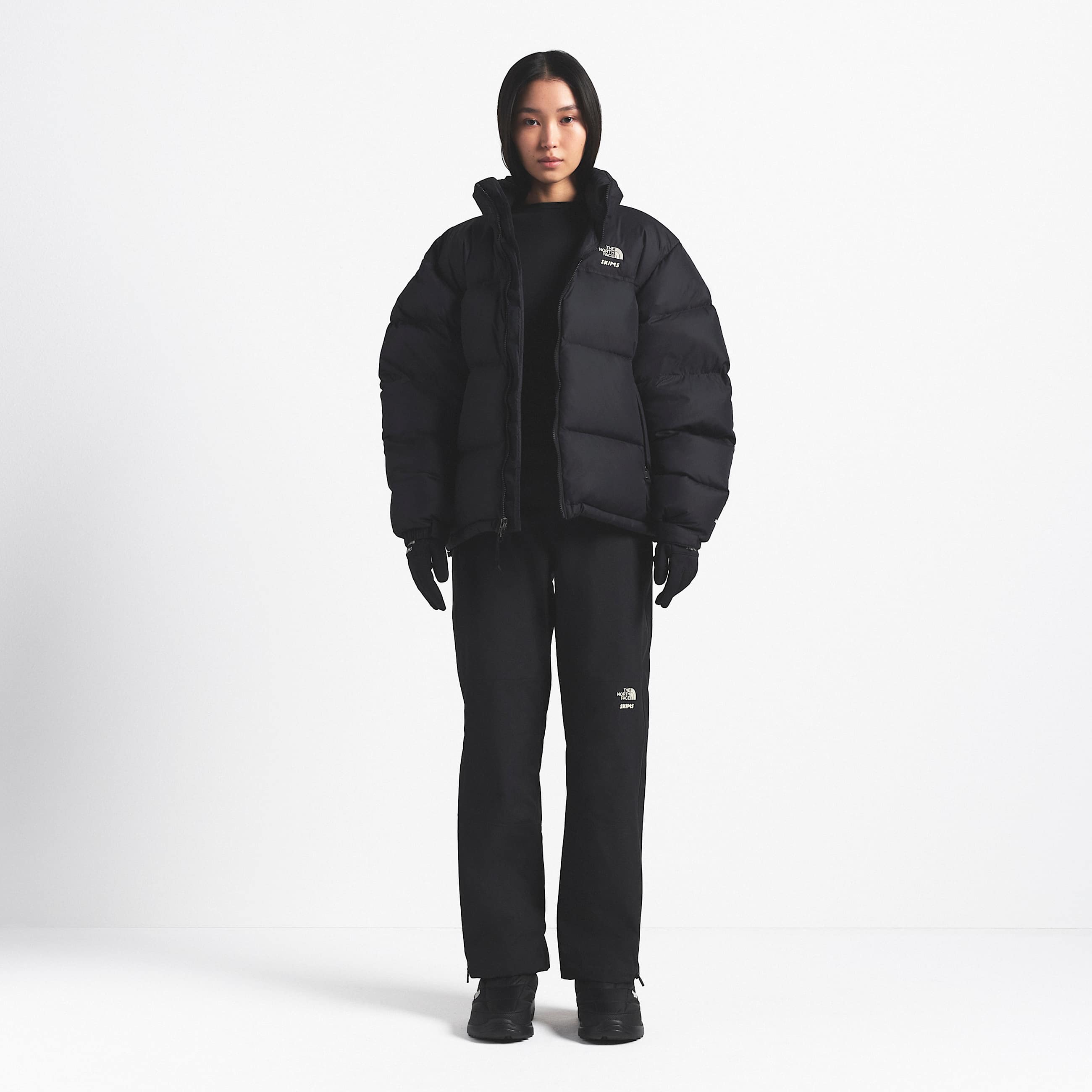 Giacca Nuptse 1996 The North Face X SKIMS TNF SK Onyx ALT3