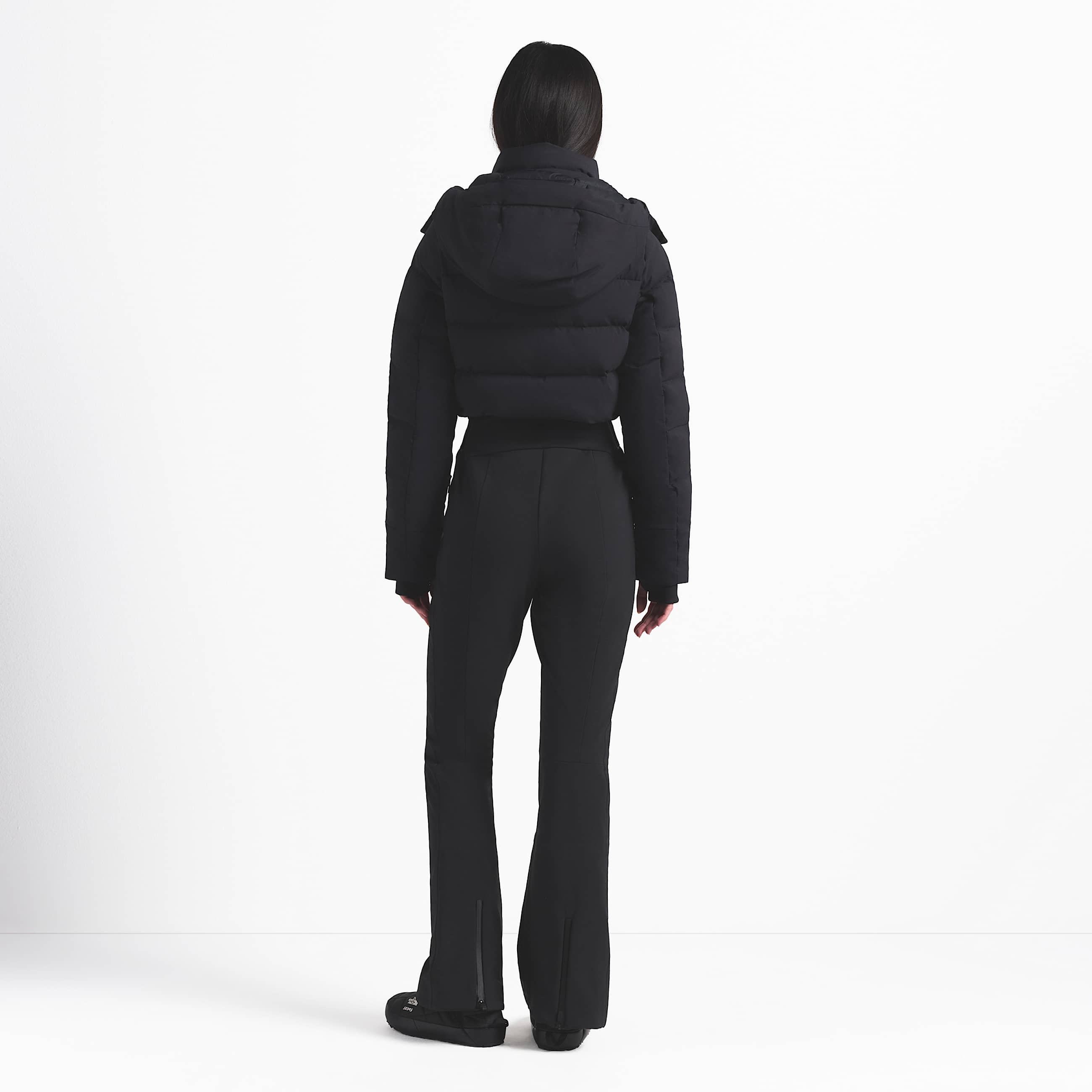 Combinaison Off The Clock pour femme The North Face X SKIMS TNF SK Onyx ALT1