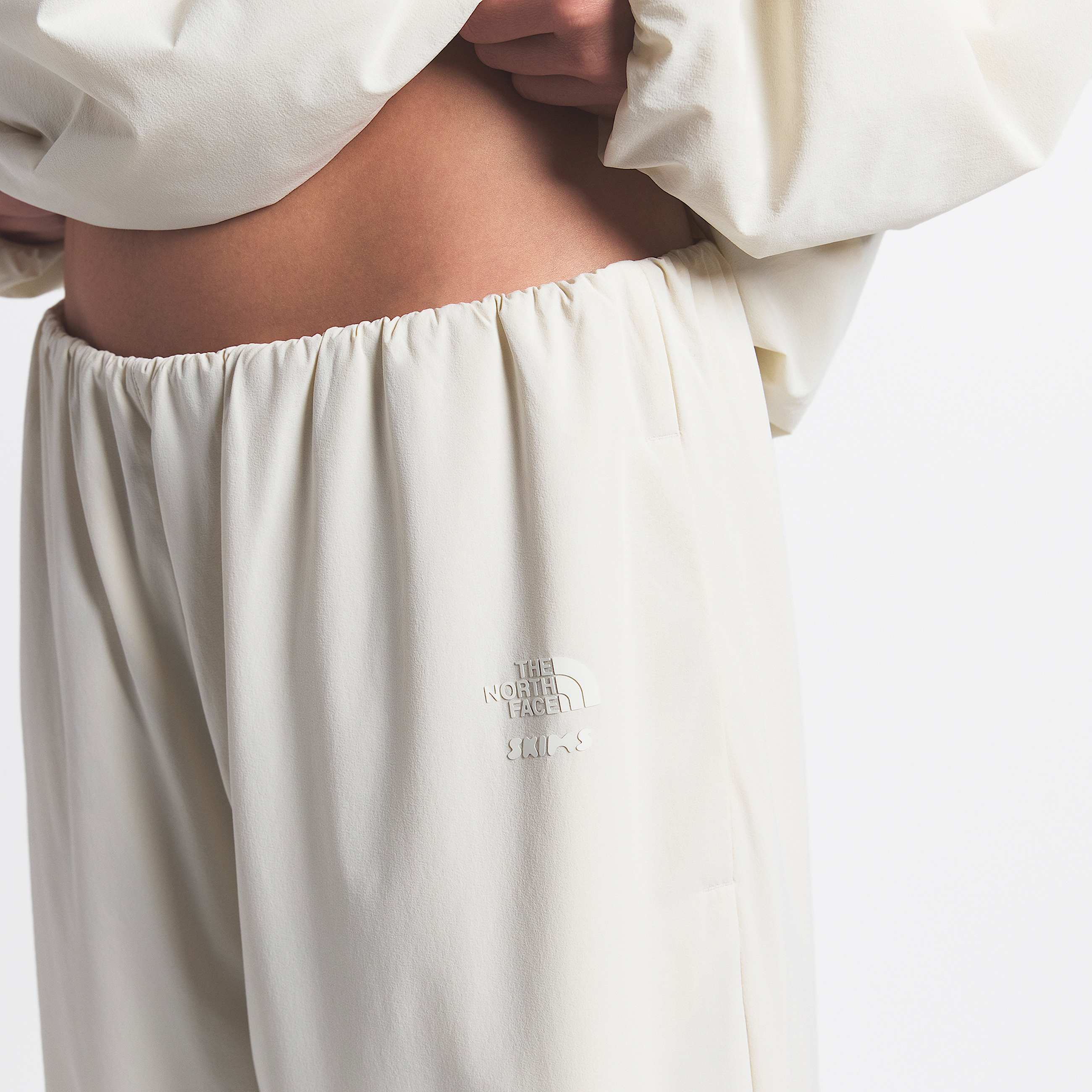 Pantaloni Ventrix The North Face X SKIMS da donna TNF ALT2