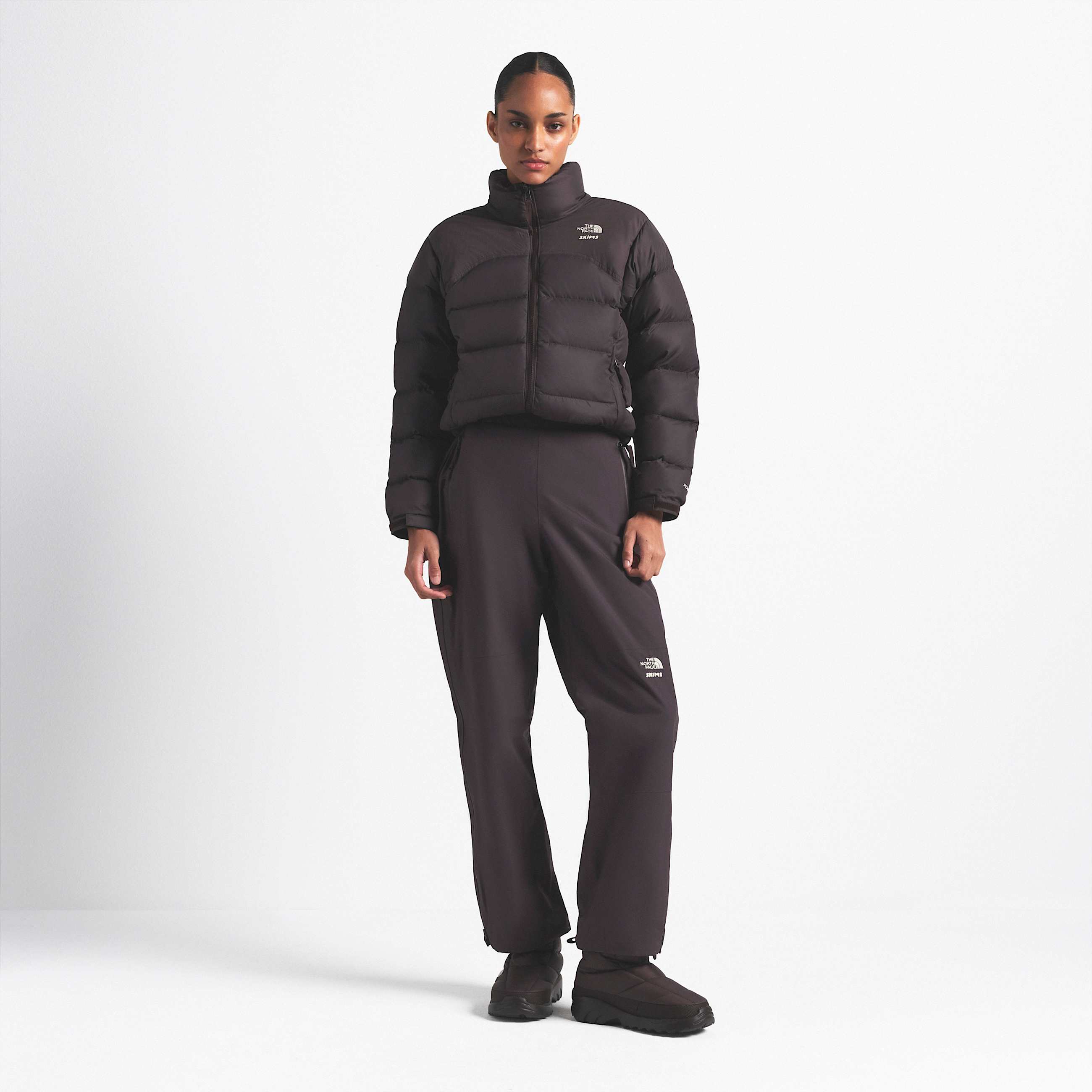 Veste 2000 Retro Nuptse pour femme The North Face X SKIMS TNF SK Phoenix ALT3