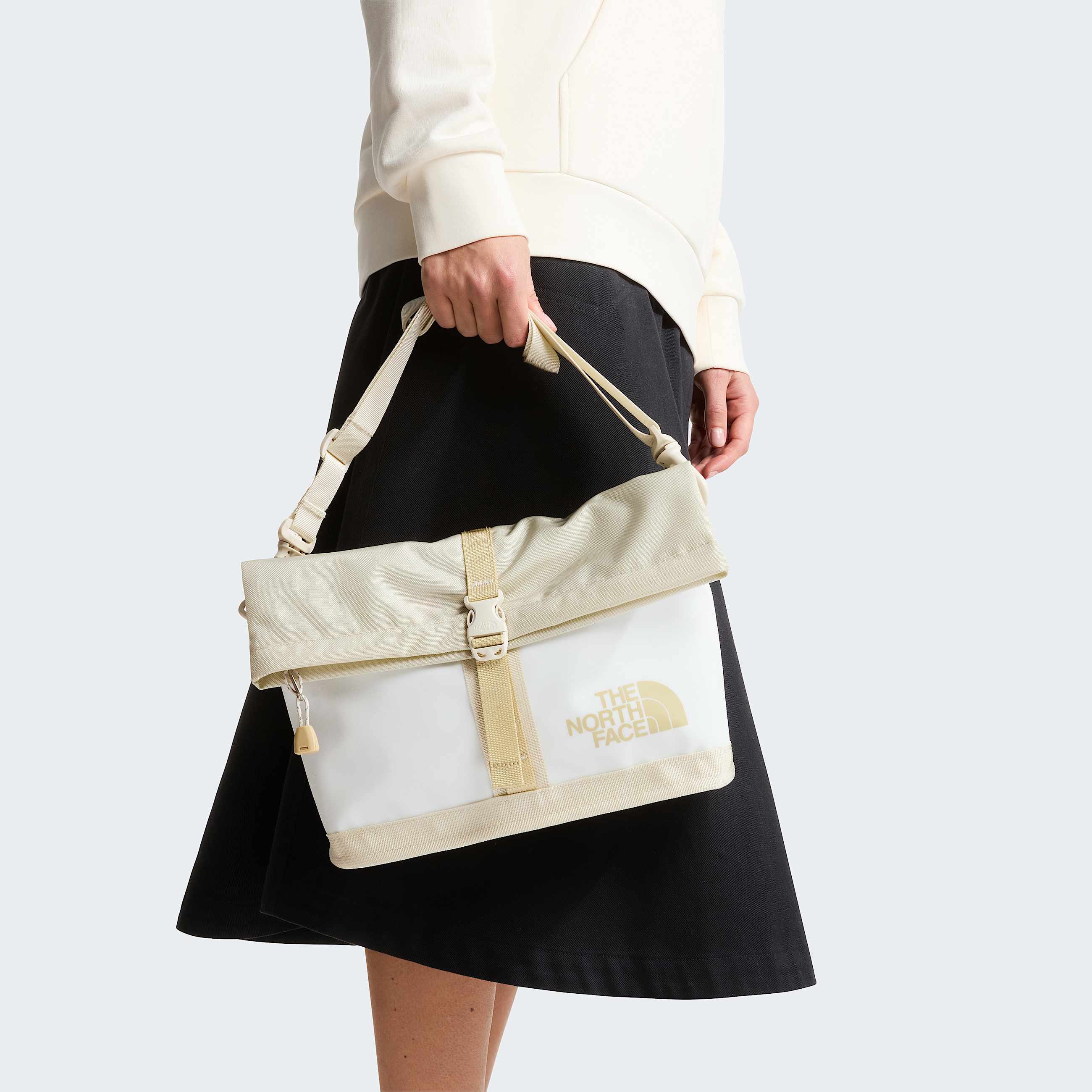 Base Camp Shoulder Bag TNF White AshCalacattaPale Khaki ALT1