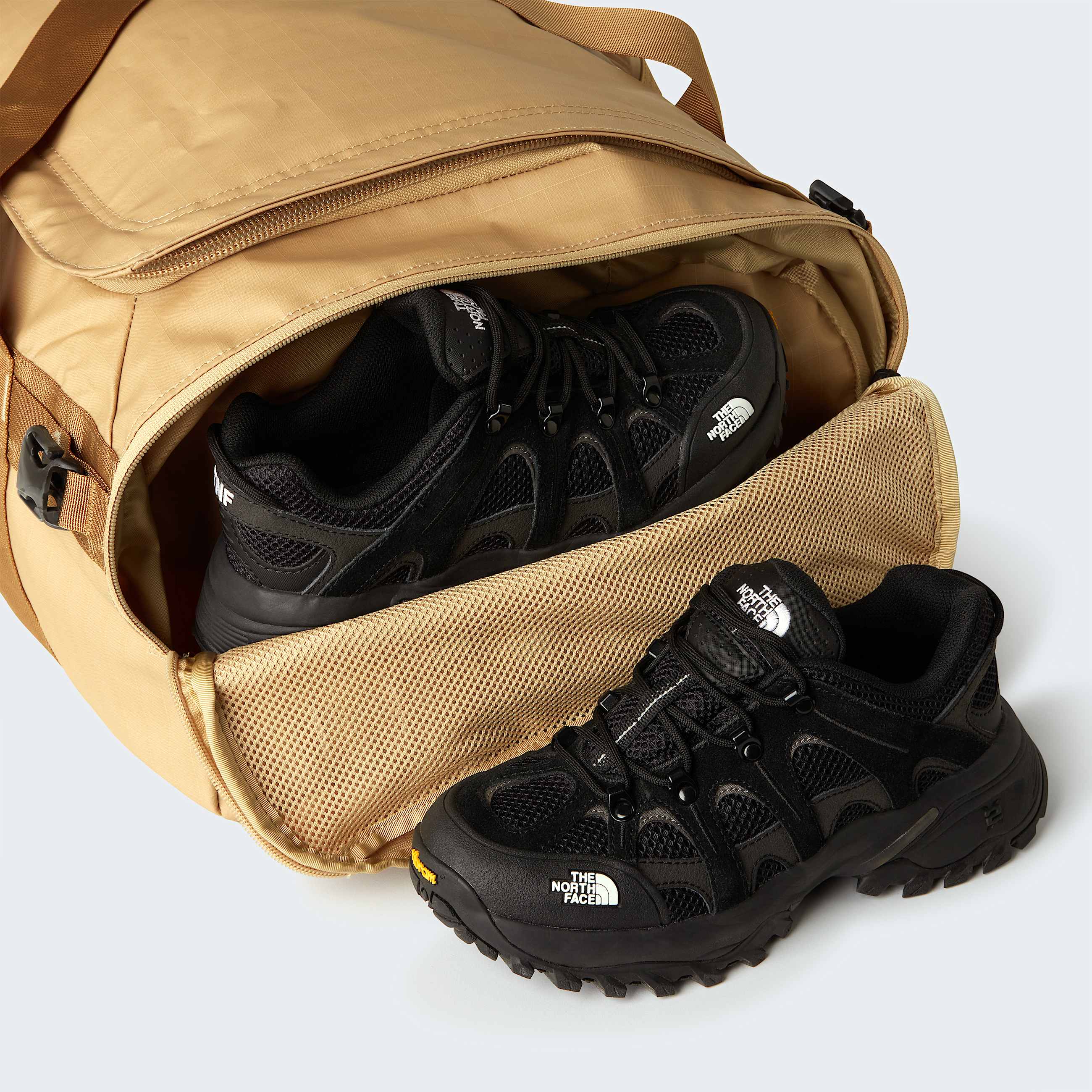 Base Camp Voyager 62LiterDuffelTasche TNF Khaki StoneUtility BrownDesert Stone ALT6