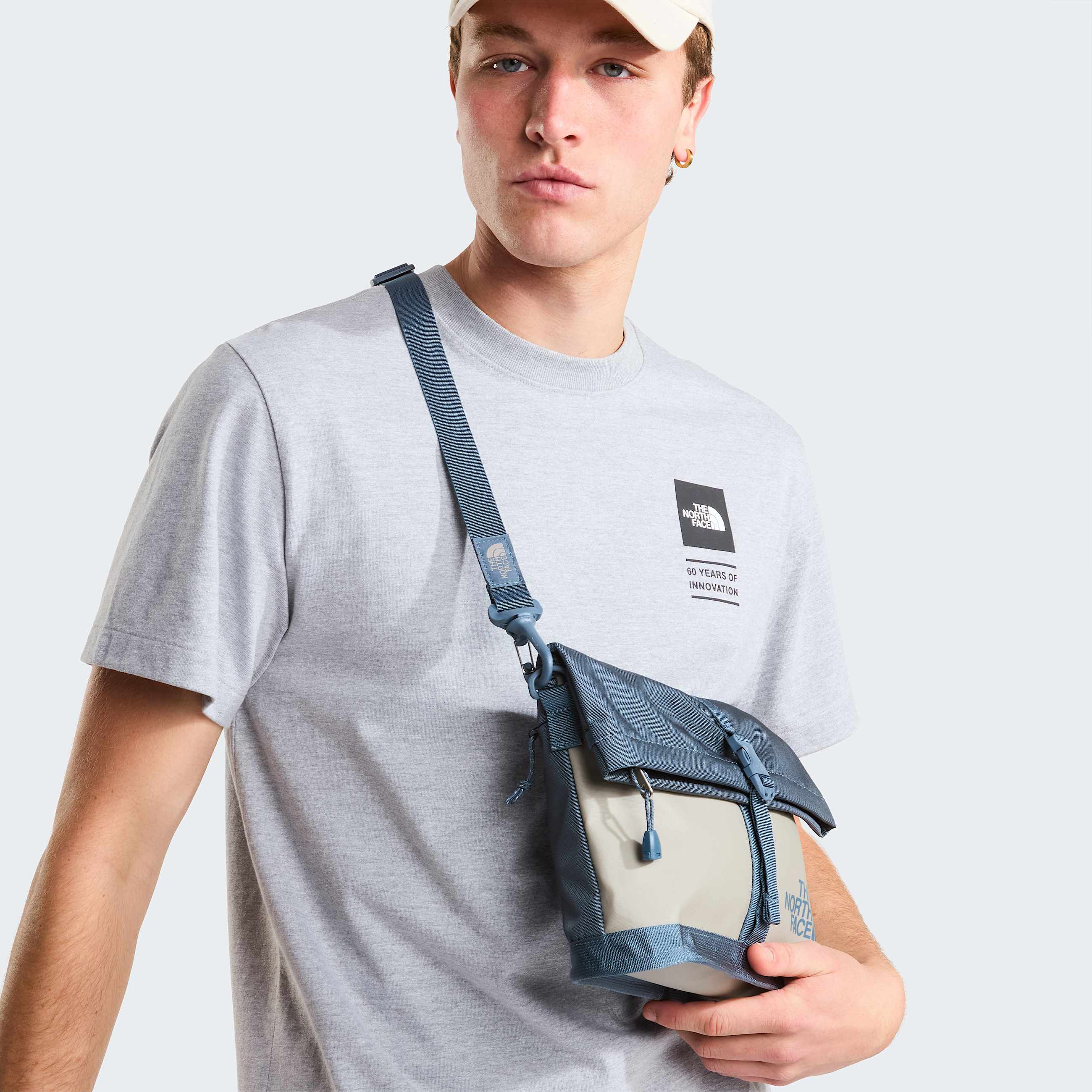 Mens TNF Celebration Relaxed Graphic TShirt TNF TNF Pale Grey Heather ALT6