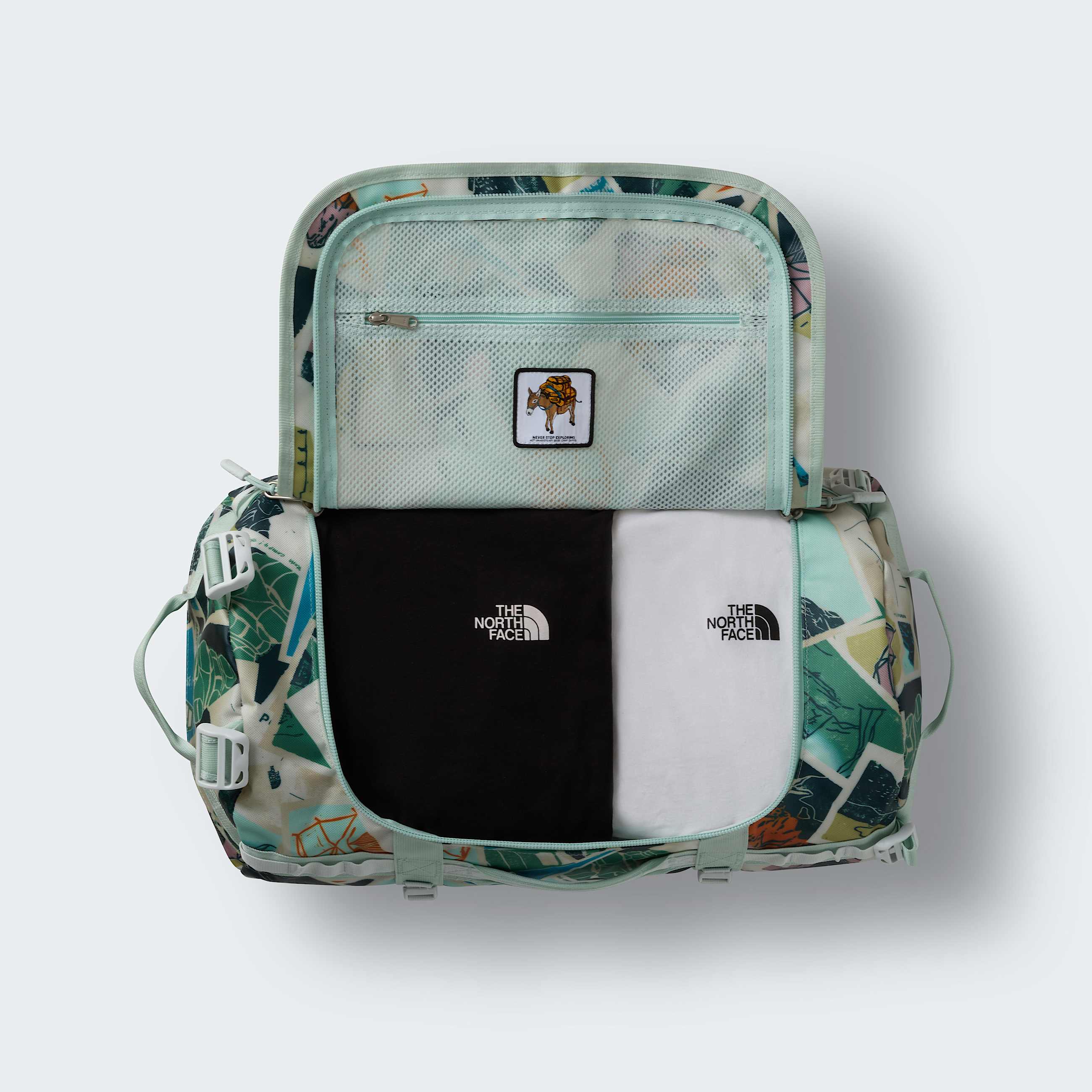 Base Camp DuffelTasche 50L  S TNF Opal Frost TNF Postcards PrintOpal FrostPearl Stone ALT2