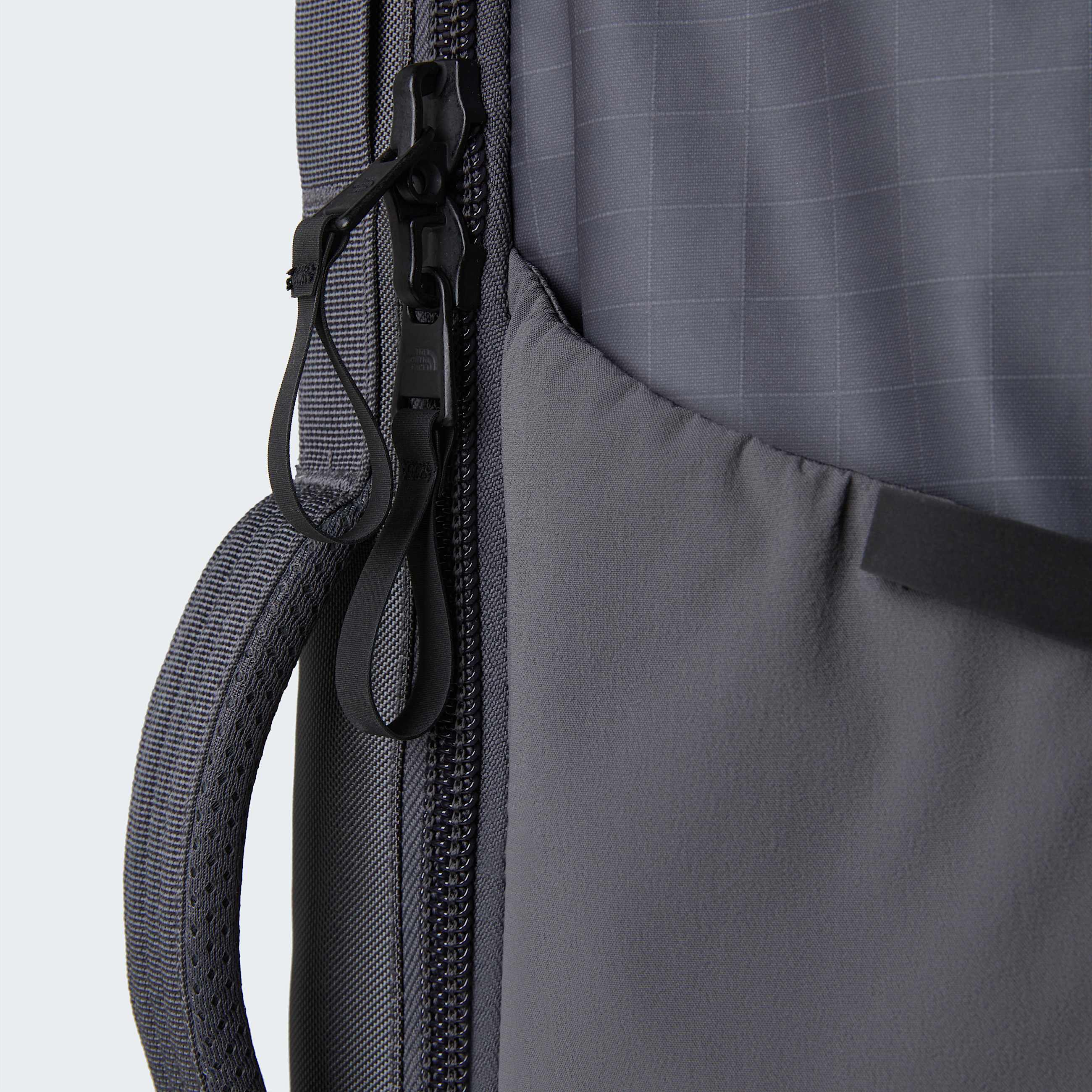 Base Camp Voyager Pro Travel Backpack TNF Anthracite GreyTNF Black ALT10