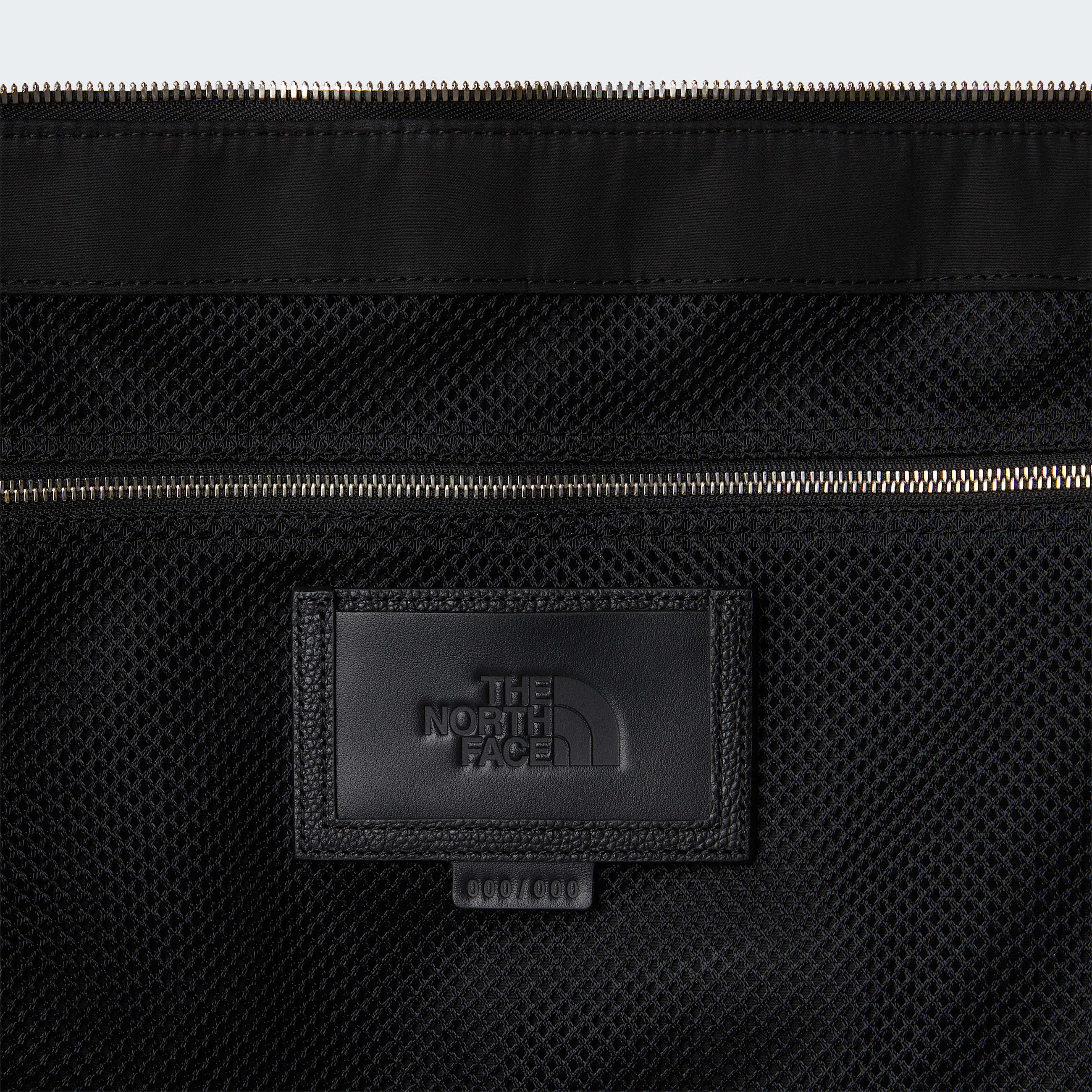 Base Camp Leather Duffel  Specialutgva TNF ALT7