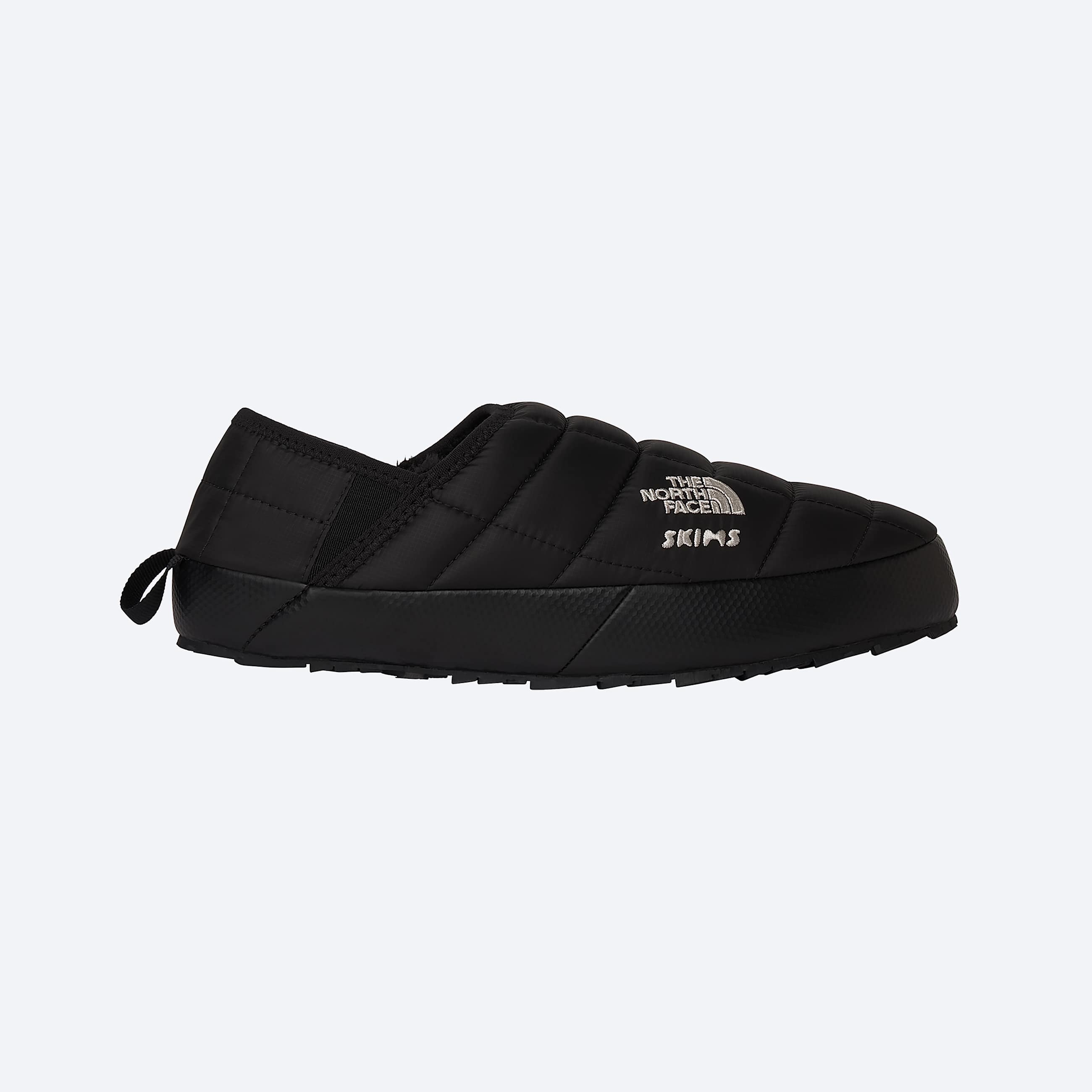 The North Face X SKIMS ThermoBall Traction V Mule TNF ALT20