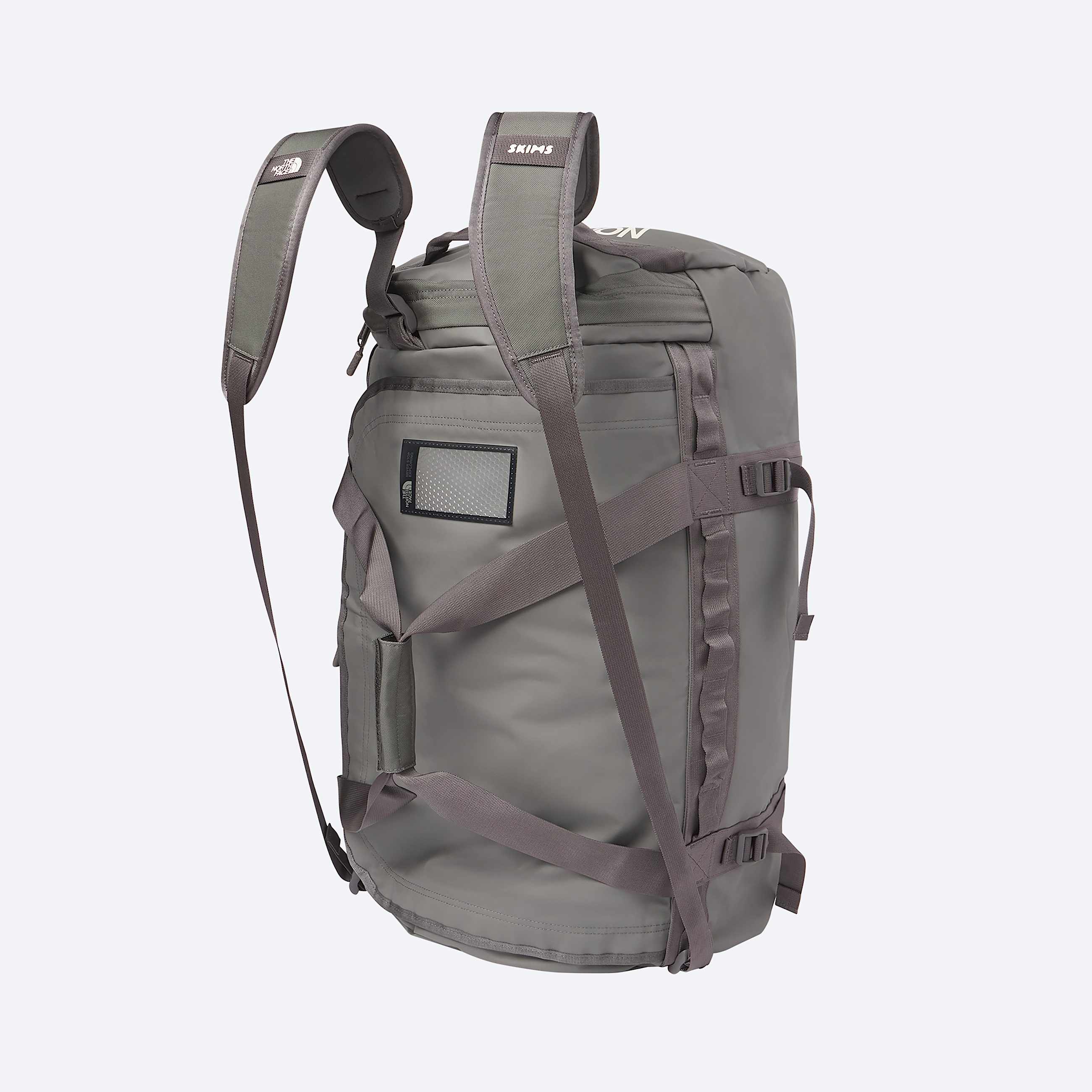 Sac duffel Base Camp  L The North Face X SKIMS TNF SK Gunmetal ALT21