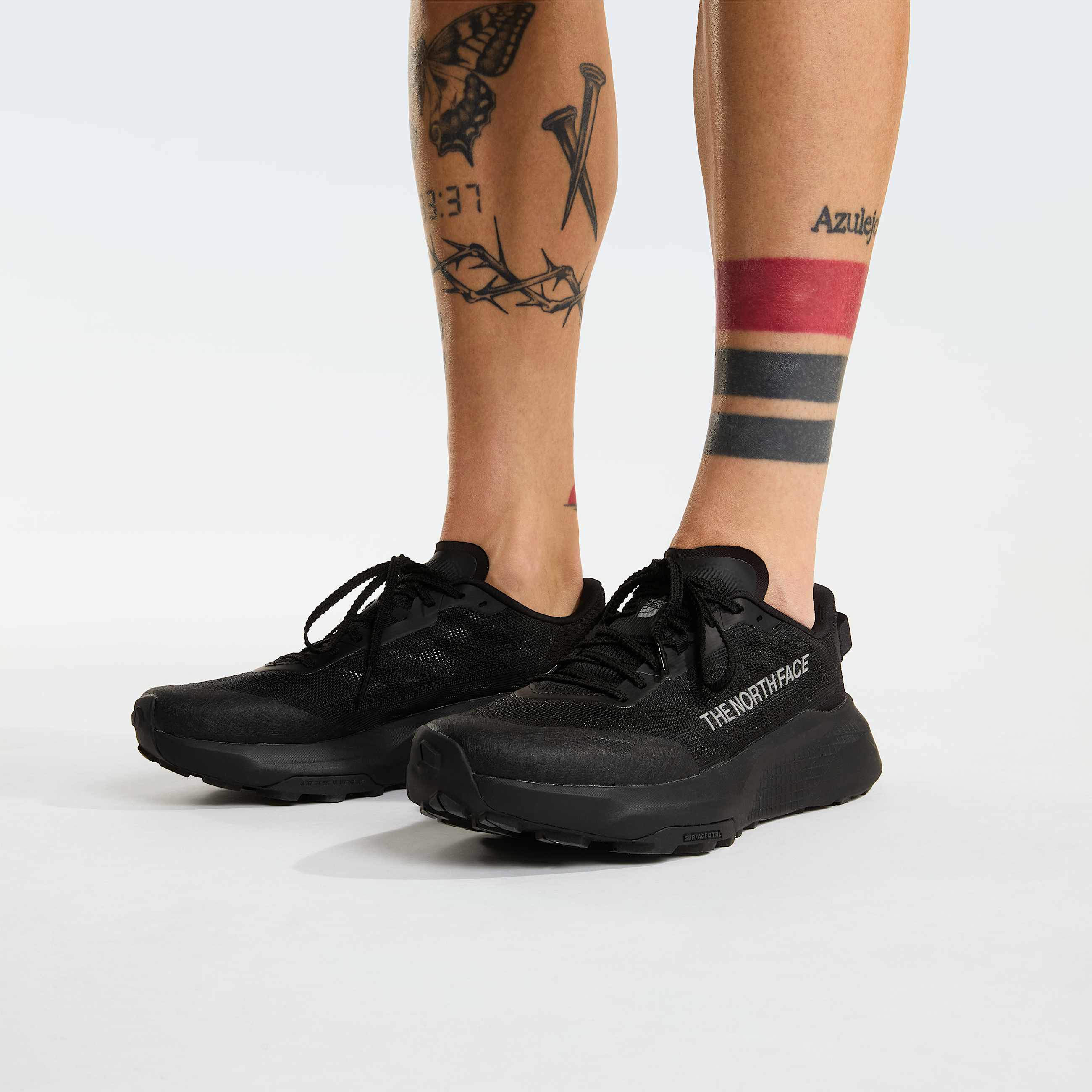 Mens Altamesa 300 V2 Trail Running Shoes TNF TNF BlackTNF Black ALT2