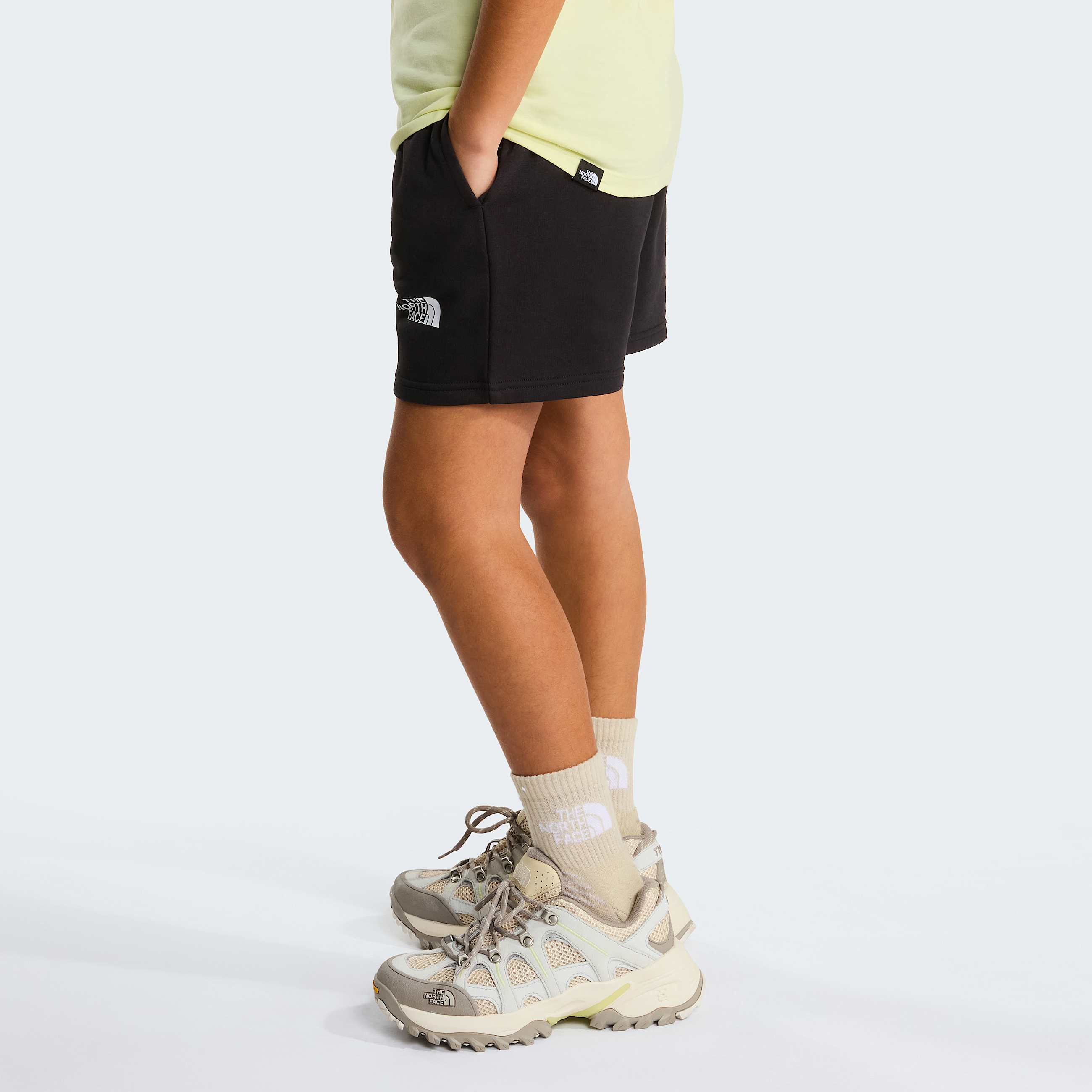 Teens Simple Dome Light Regular Shorts TNF TNF Black ALT8